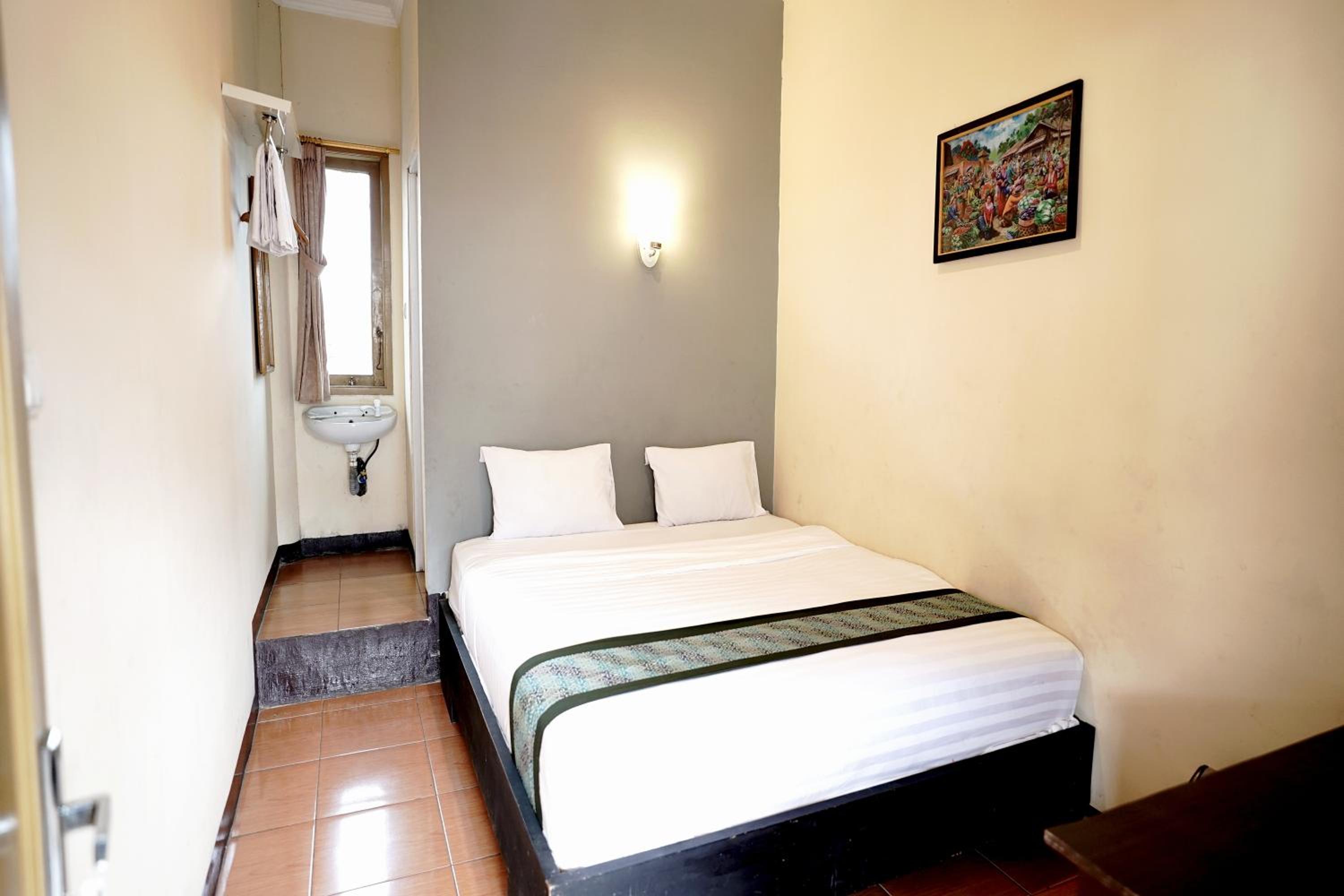 Standard Double Room photo 3