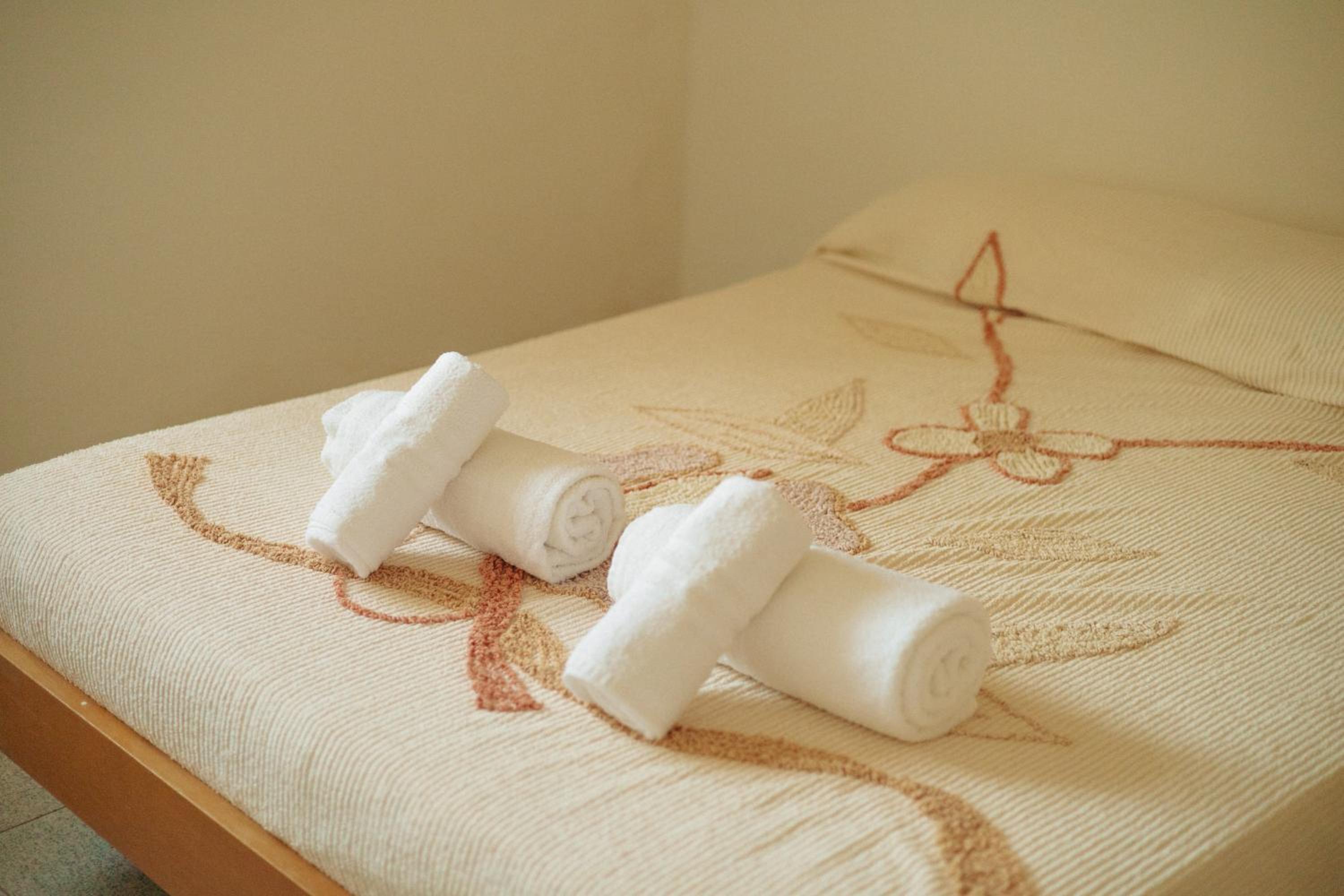 Large Double Or Twin Room photo 3