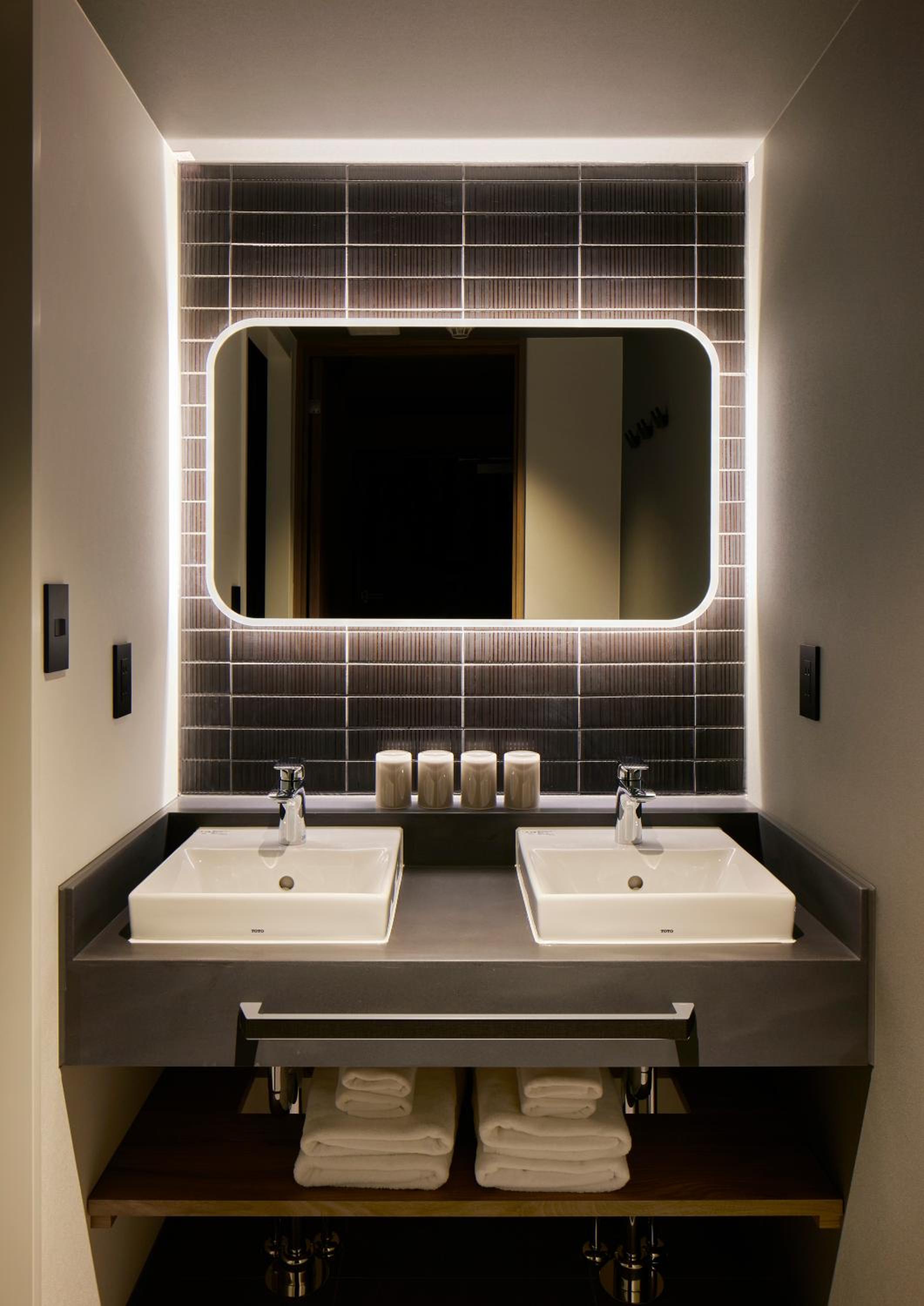 Deluxe Suite photo 3