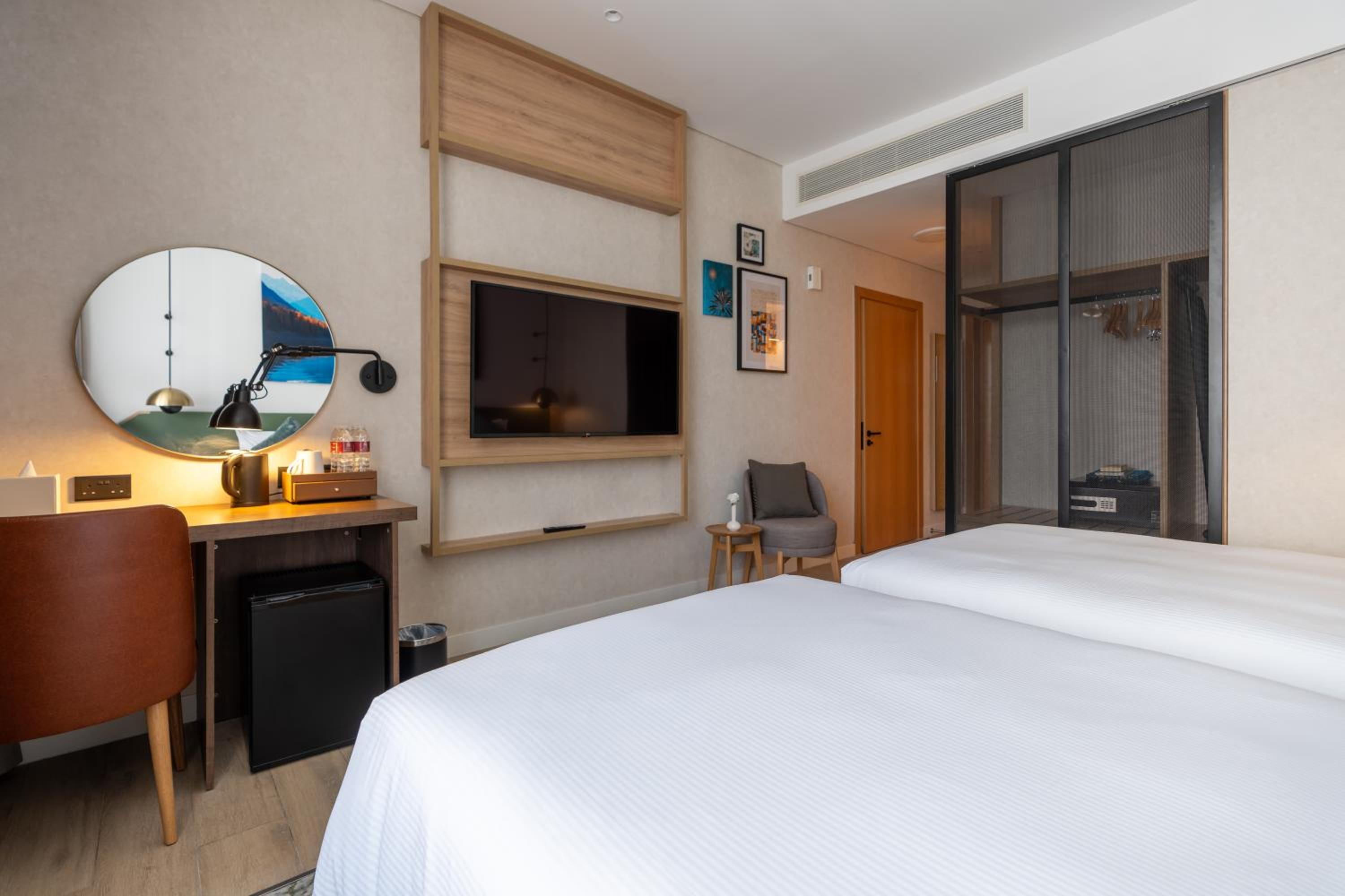 Deluxe Twin Room - Photo 5