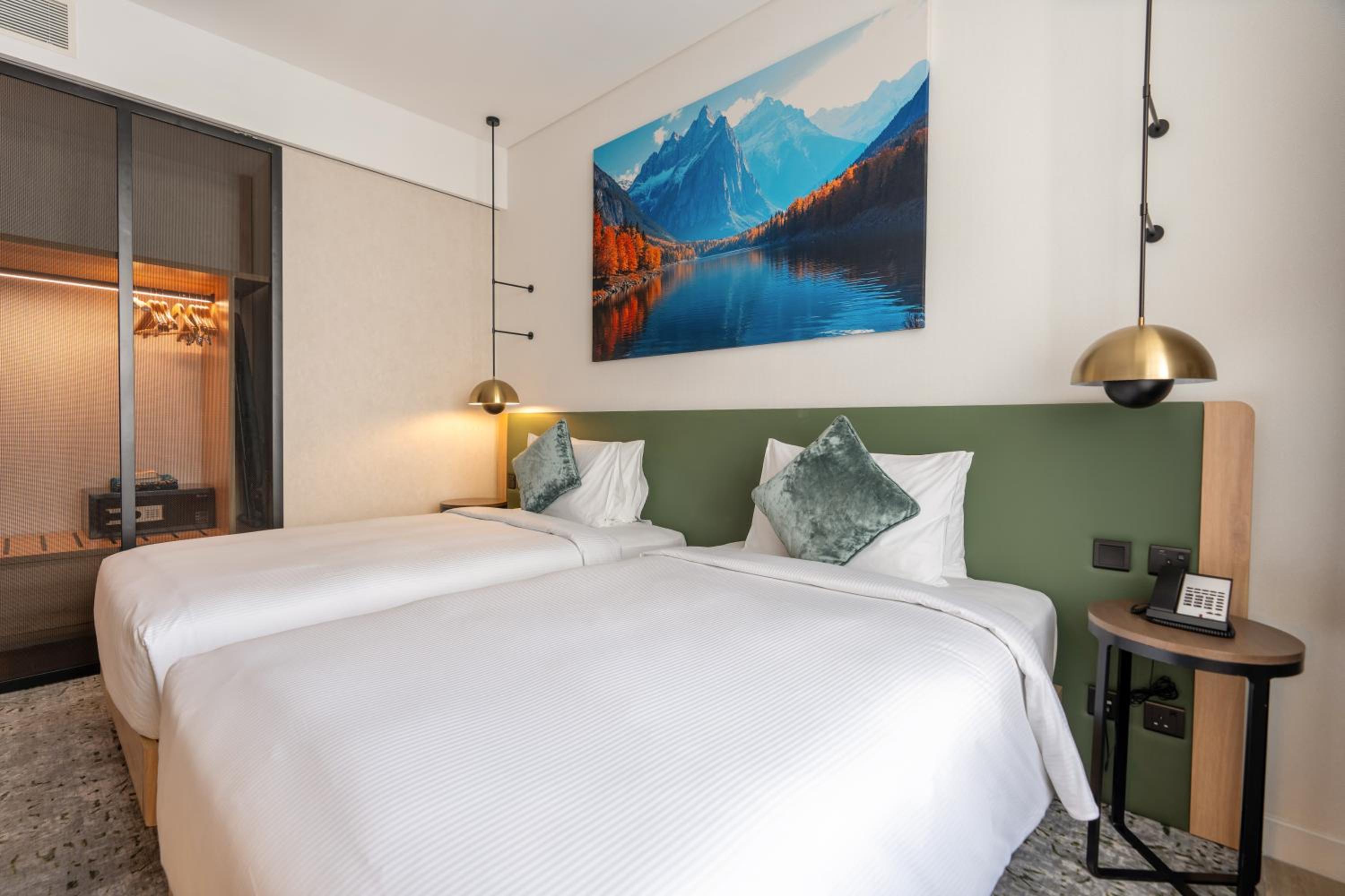 Deluxe Twin Room - Photo 2