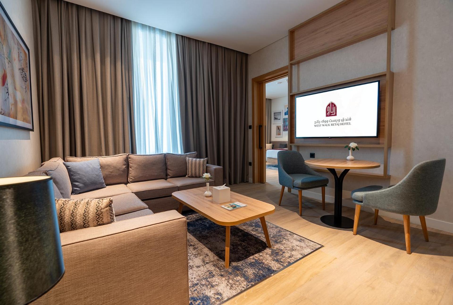 Deluxe Suite - Photo 5