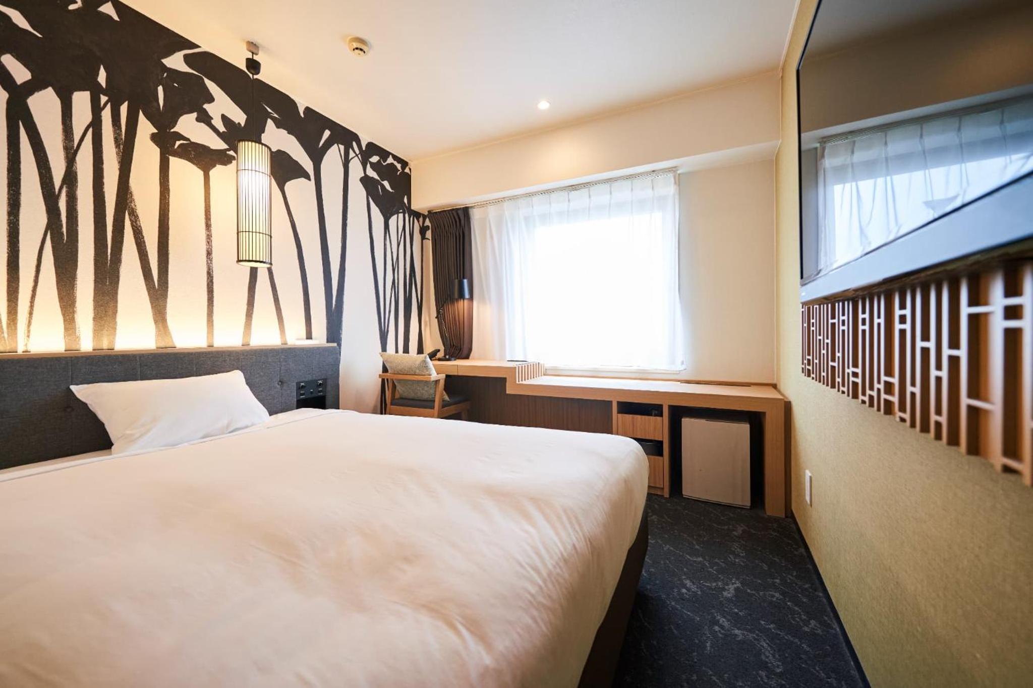 Single Room with Shared Bathroom-Main BLD - Non-Smoking
