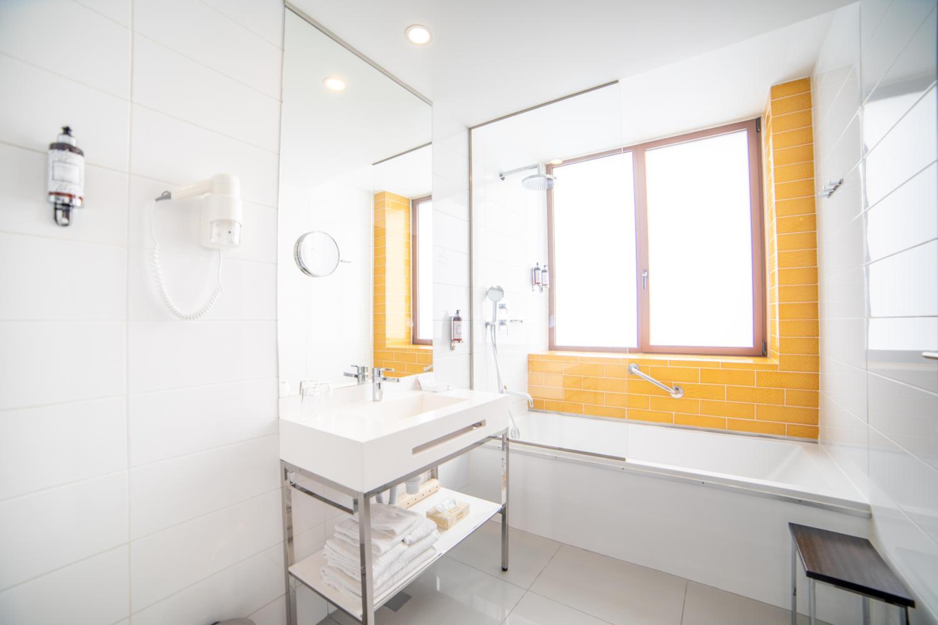 Double Room - Photo 2