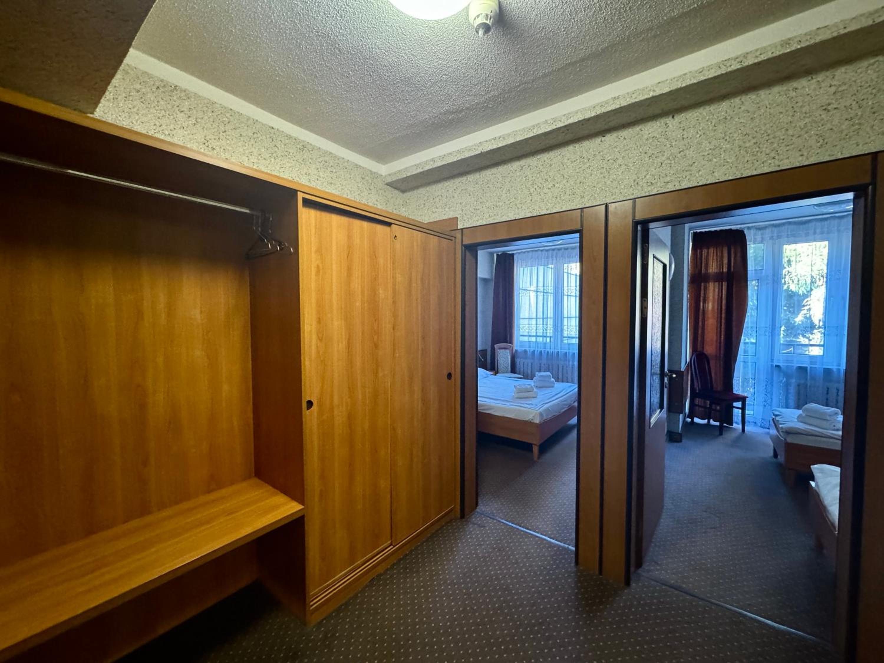 Economy Quadruple Room photo 3