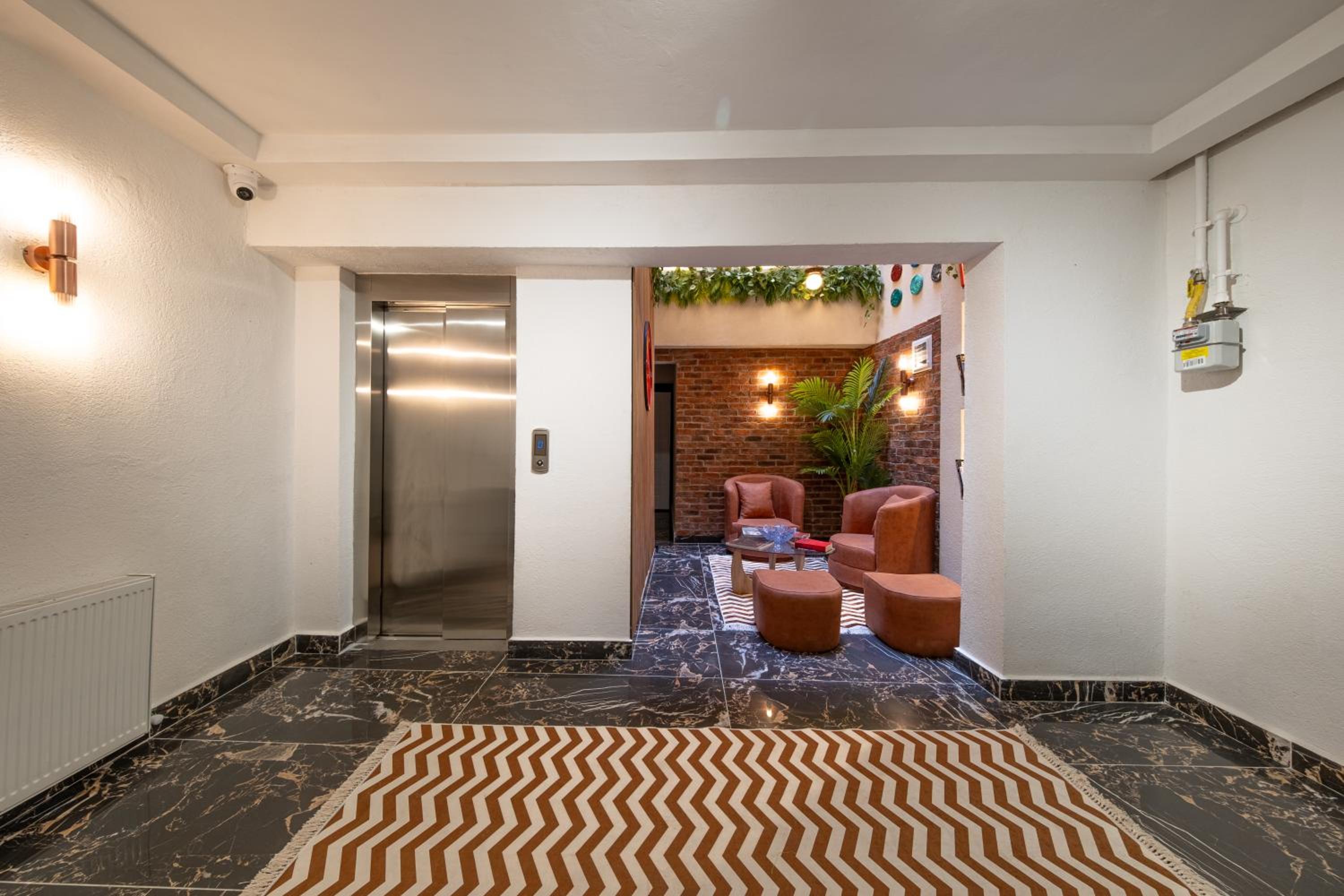 Three-Bedroom Apartment Suite photo 2