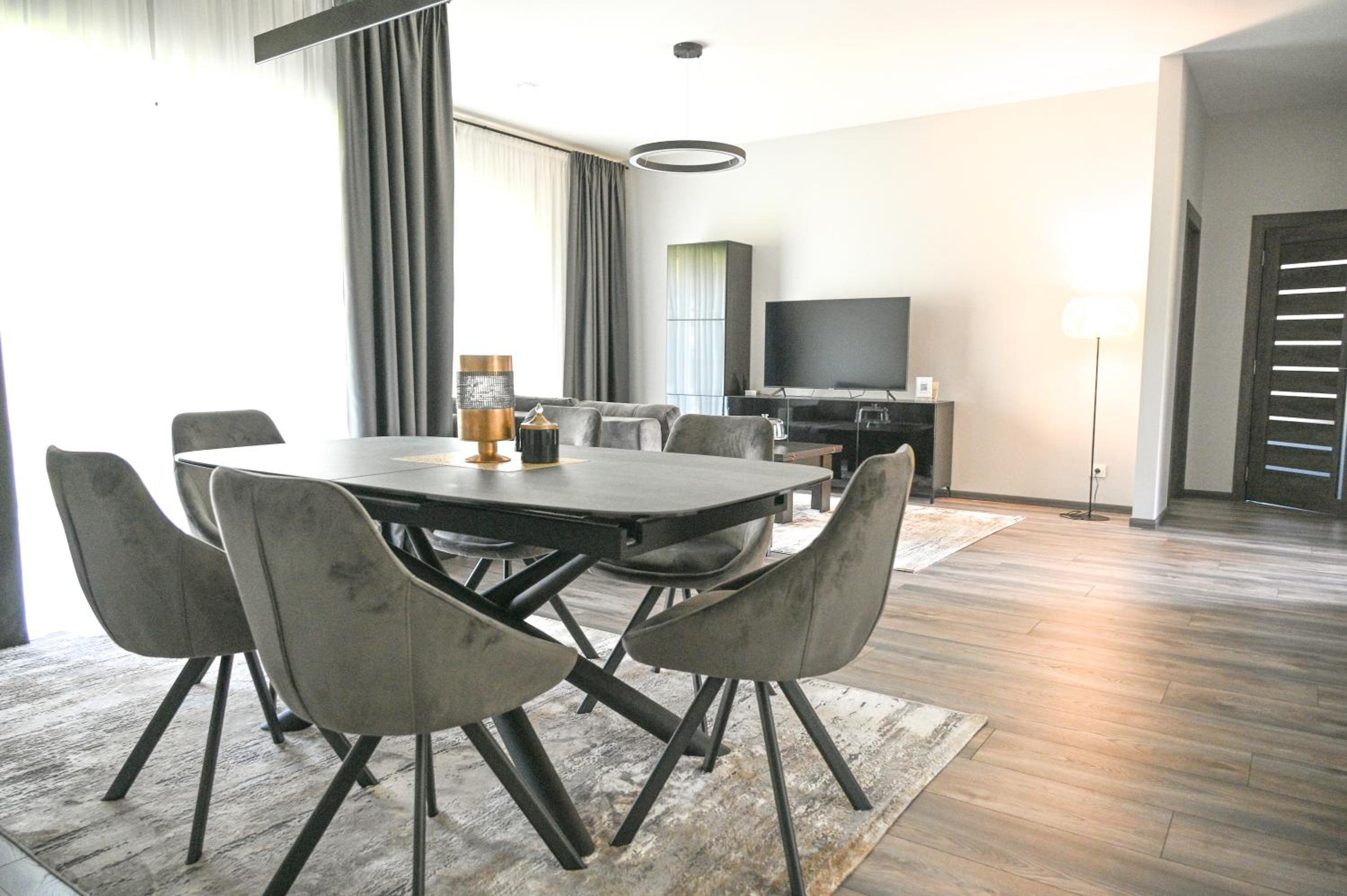 Three-Bedroom Villa photo 1