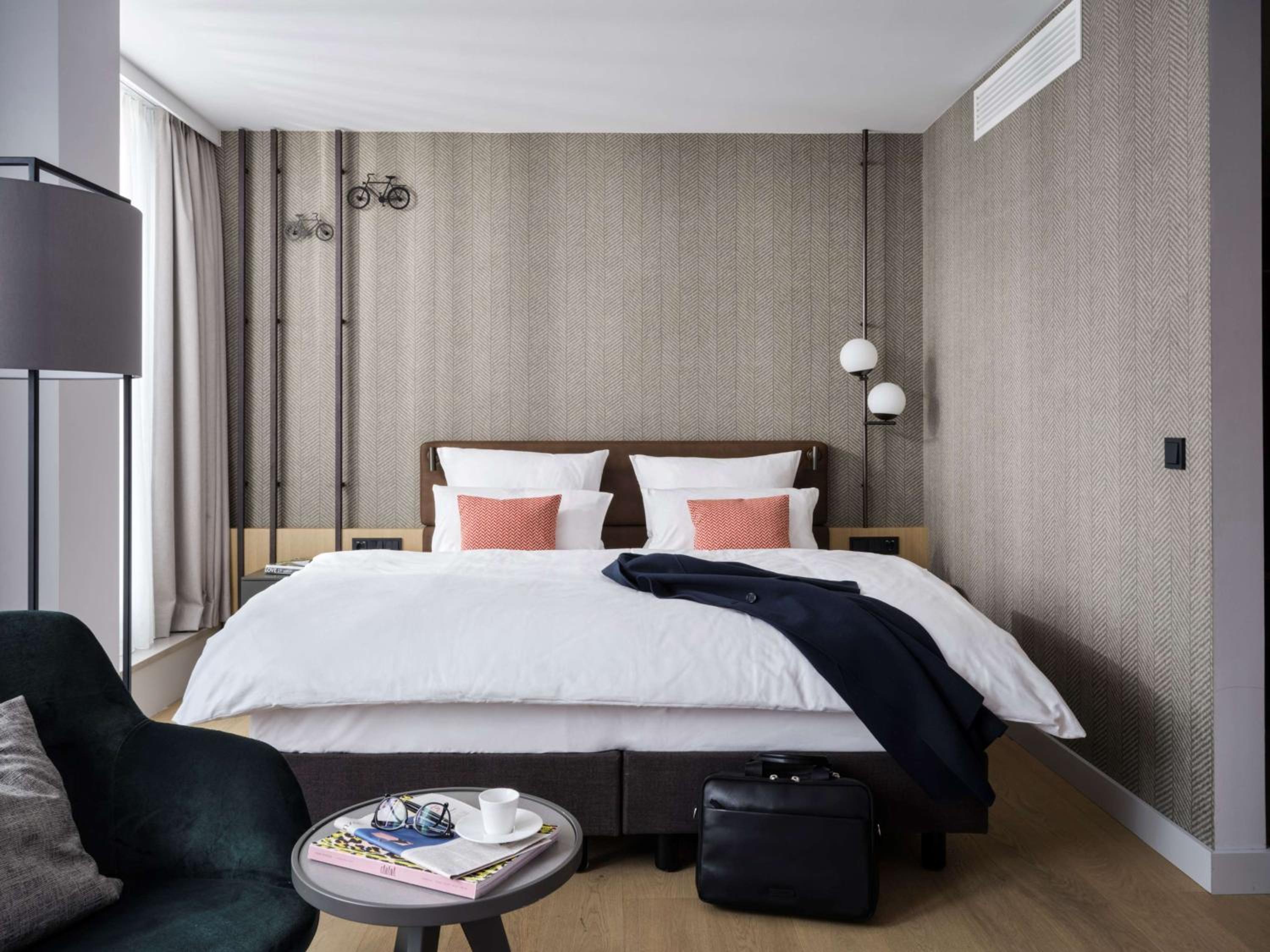 Deluxe Double Room with Balcony - Photo 1