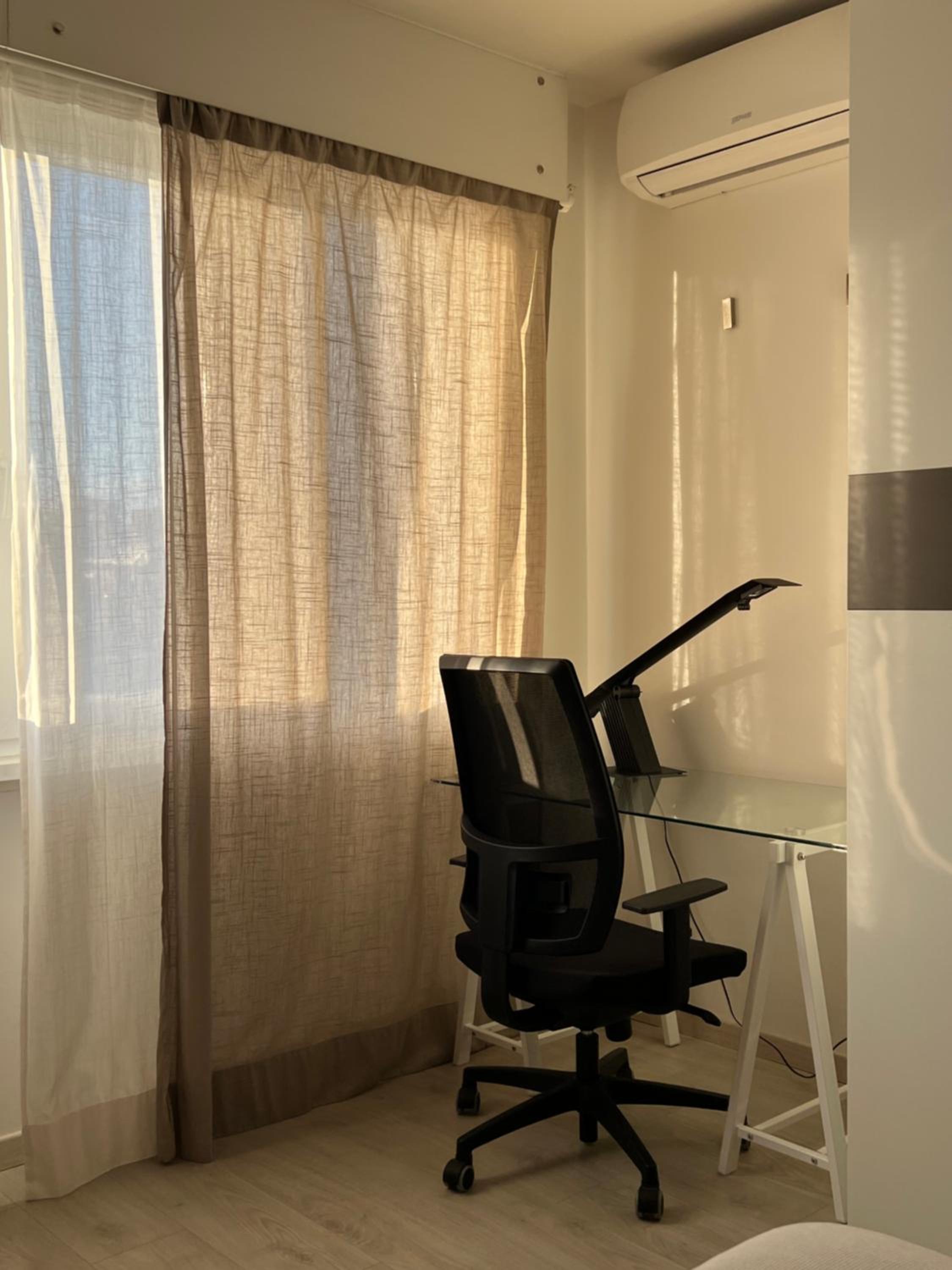 One-Bedroom Apartment photo 3