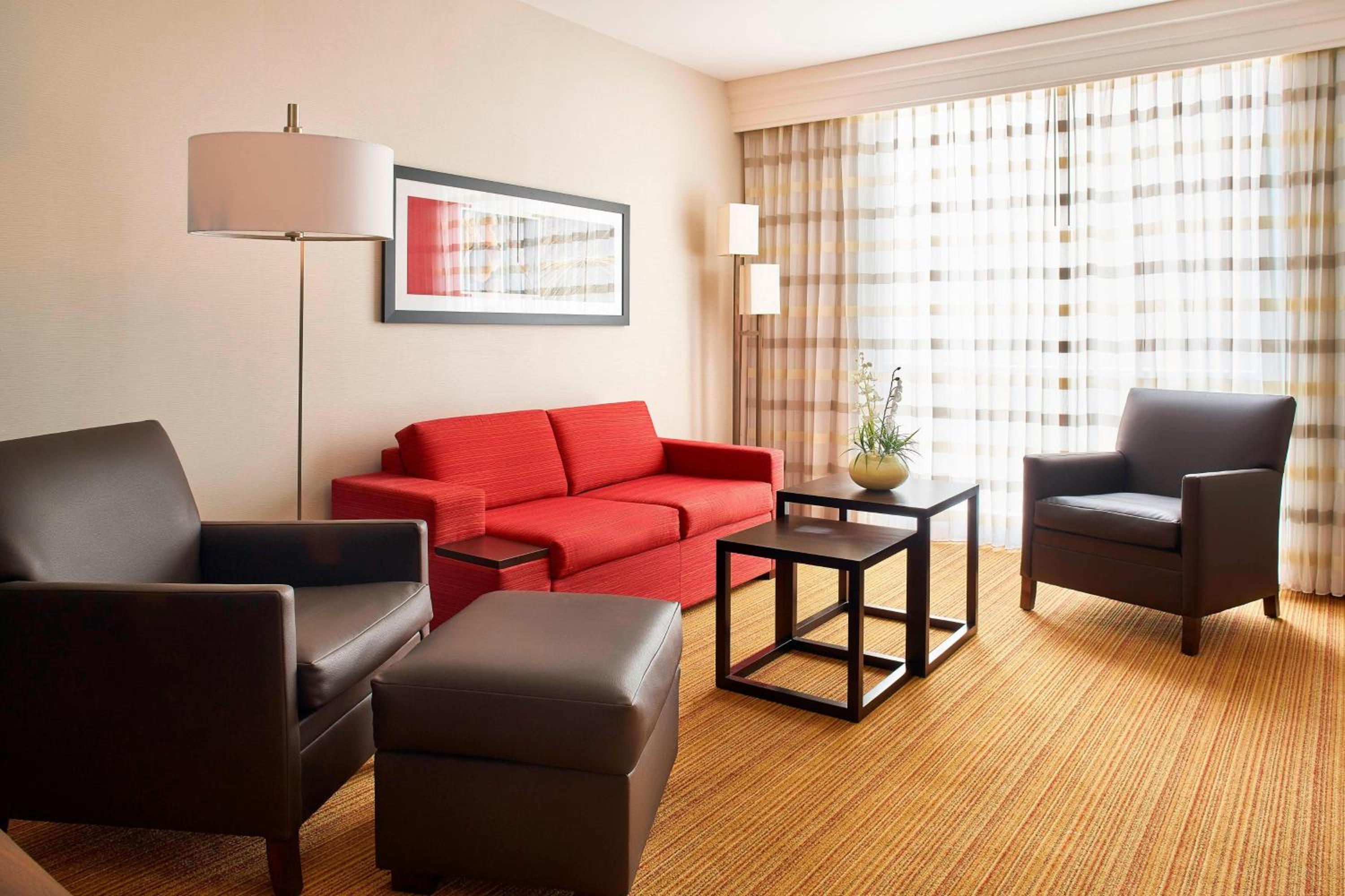 King Suite - Photo 3