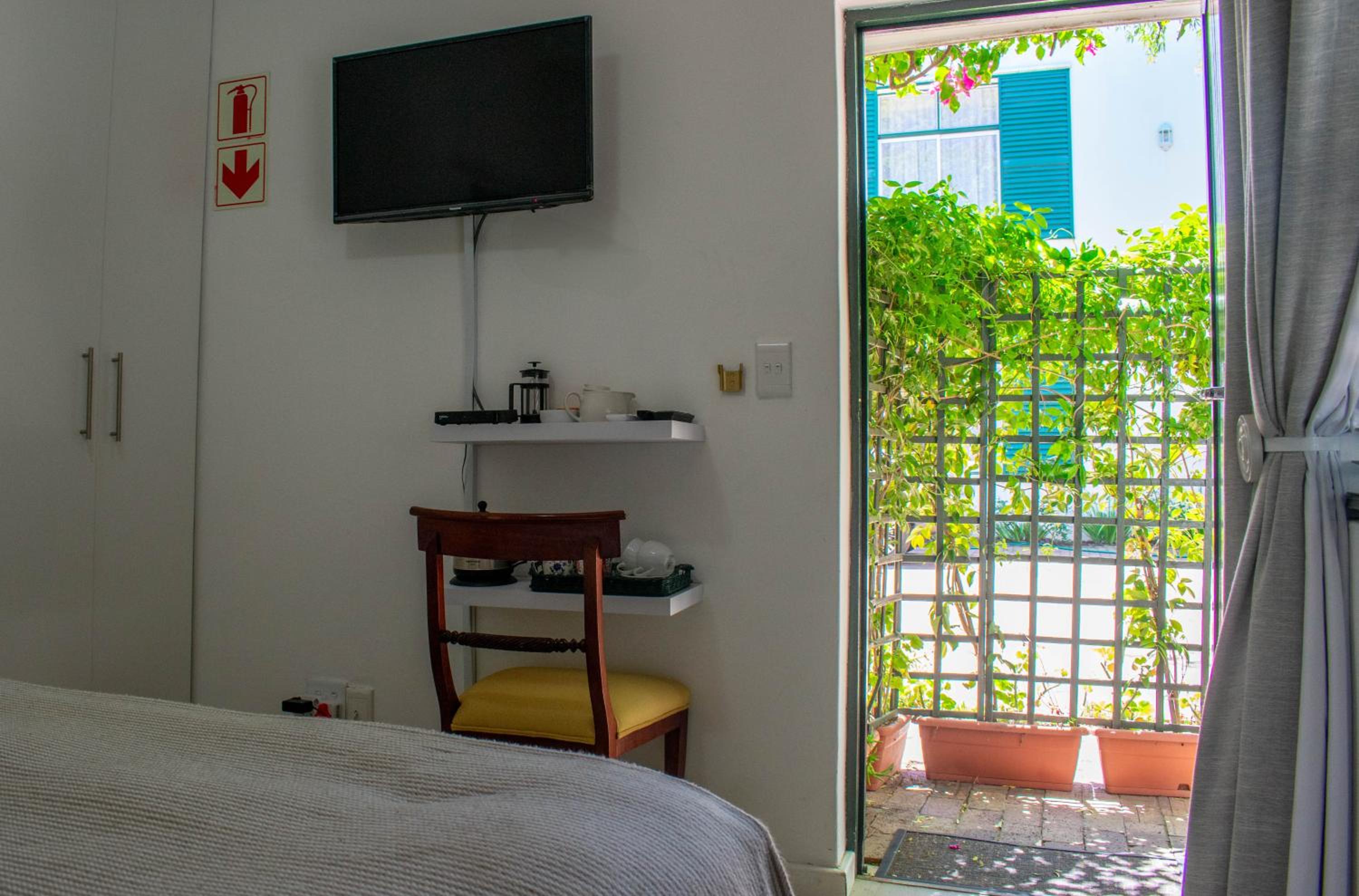 Small Double Room photo 3