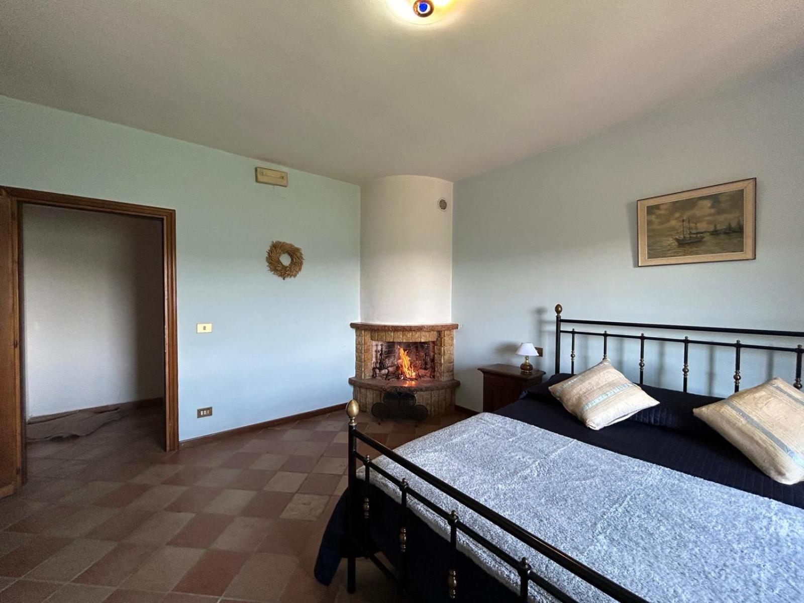 Three-Bedroom Apartment with Mountain View