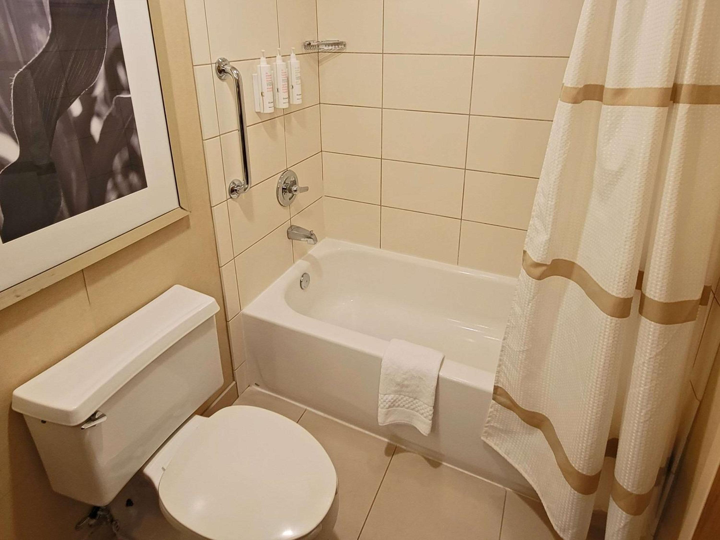King Room - Disability Access/Non-Smoking - Photo 2