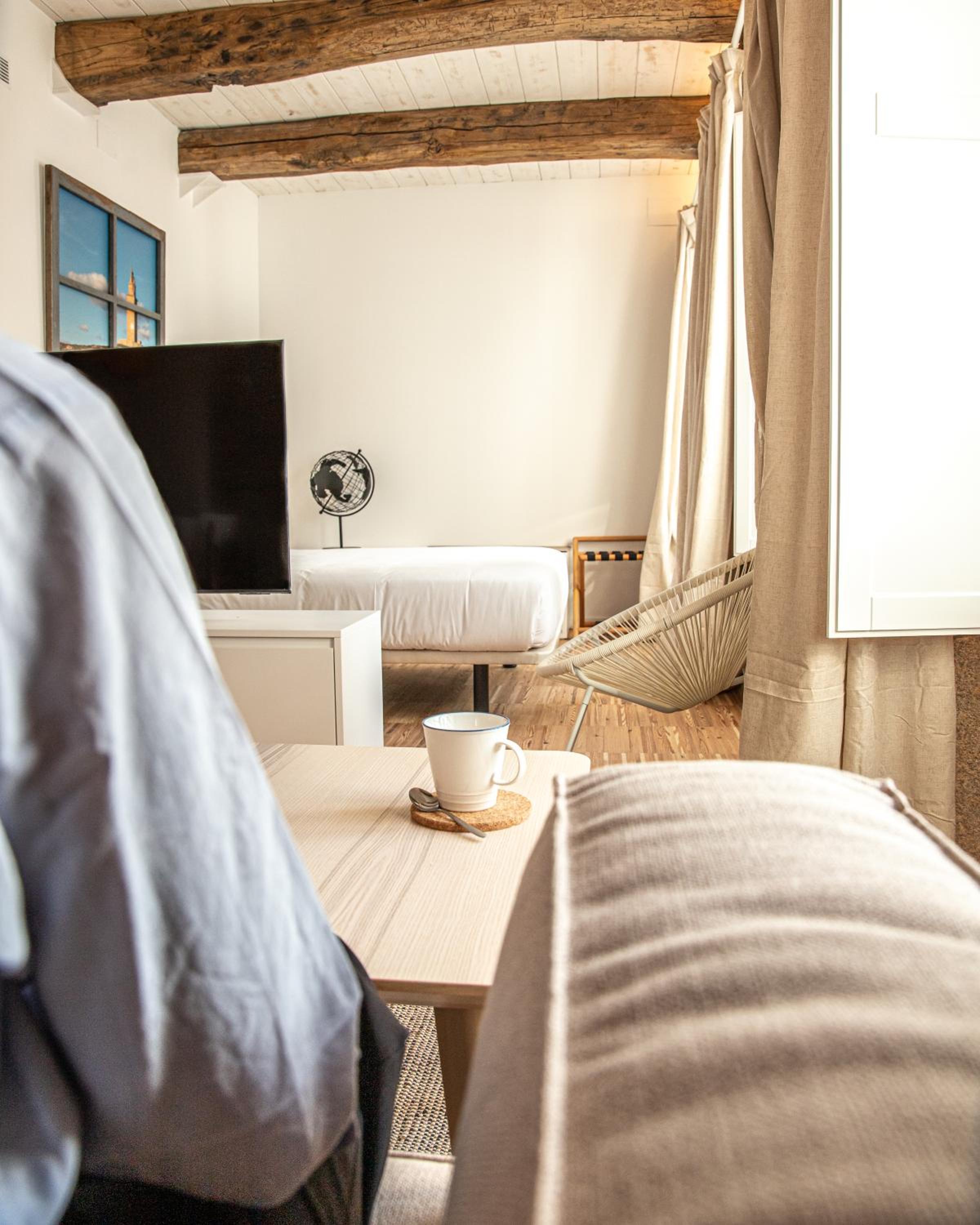 Apartment - Photo 2