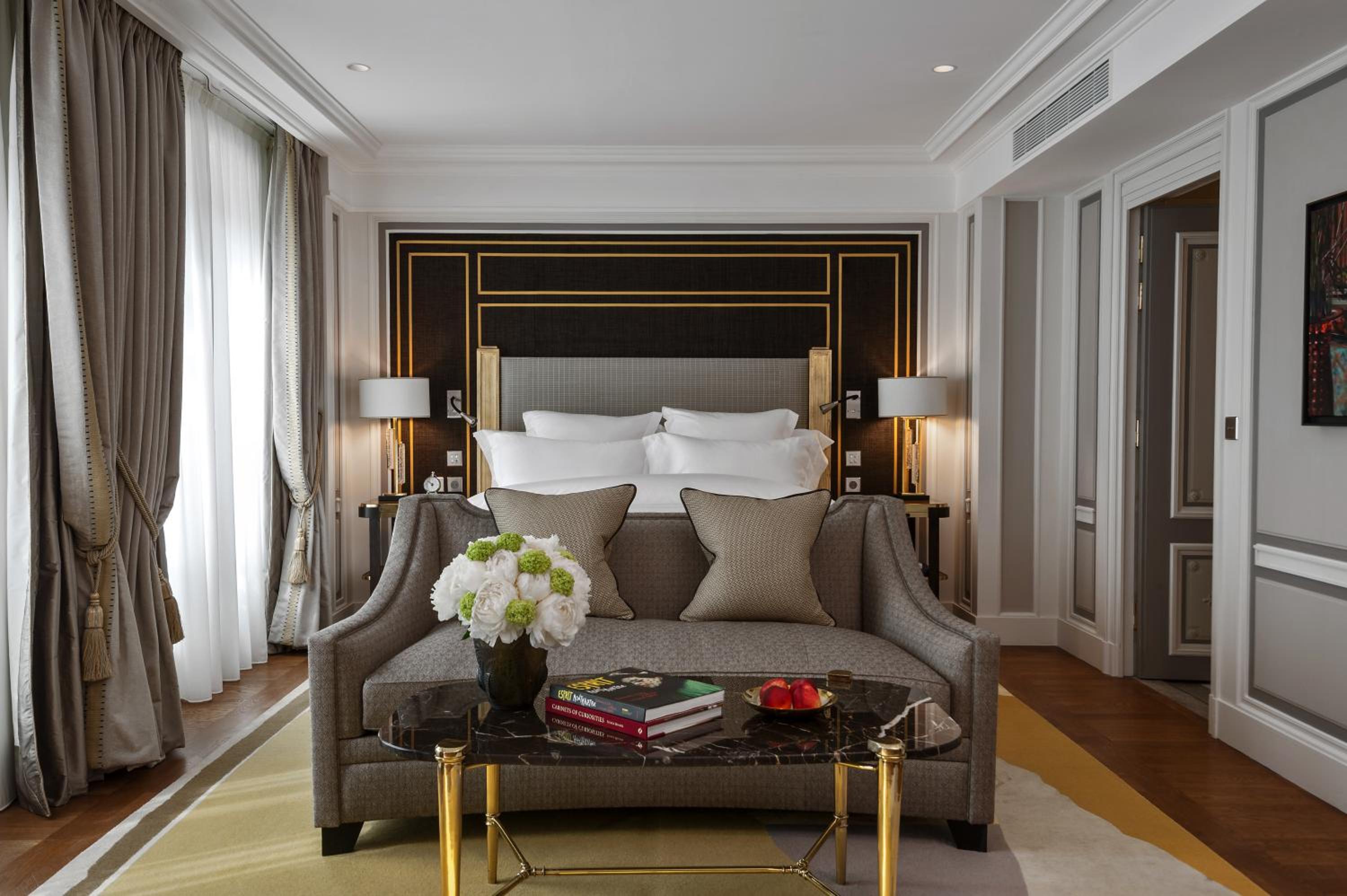 Premier Grand King Room with One King Bed (Non Smoking) photo 1
