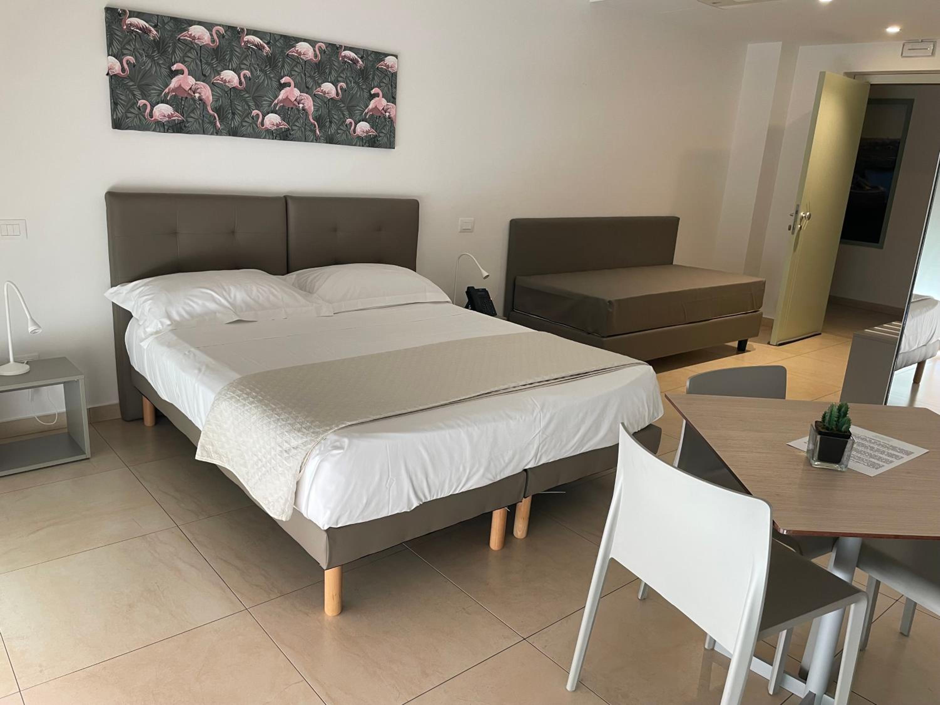 Classic Quadruple Room - Photo 1