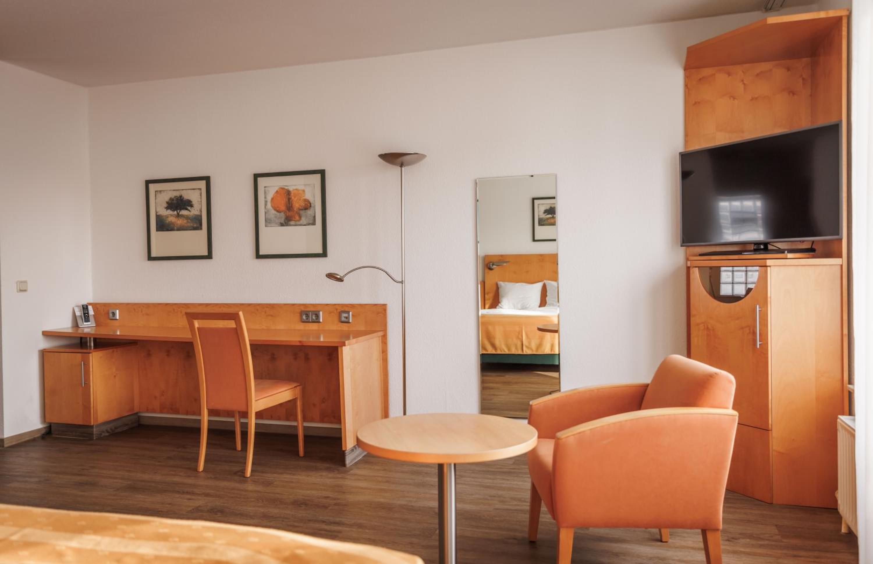 Suite - Photo 4