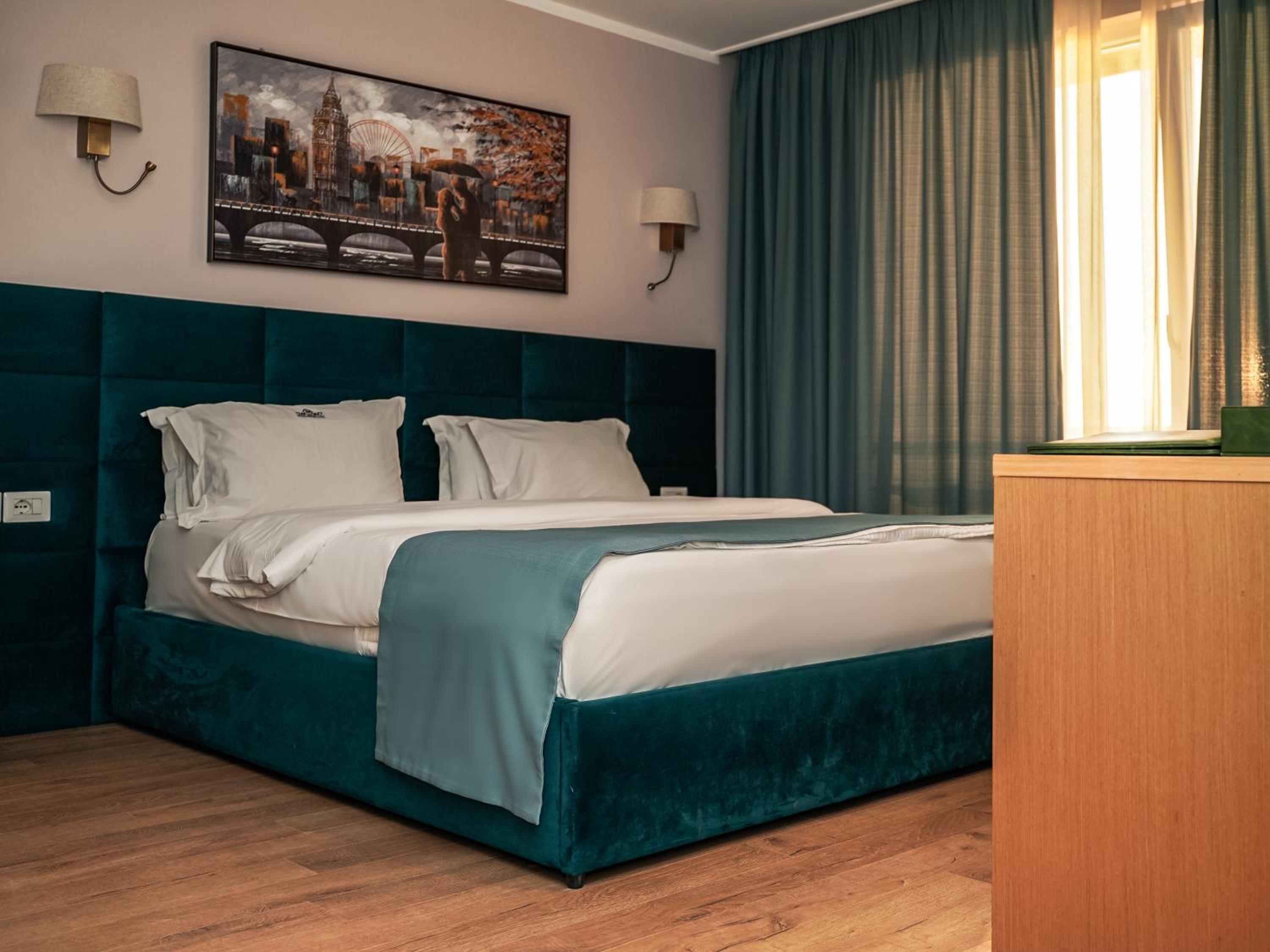Triple Room with Land View