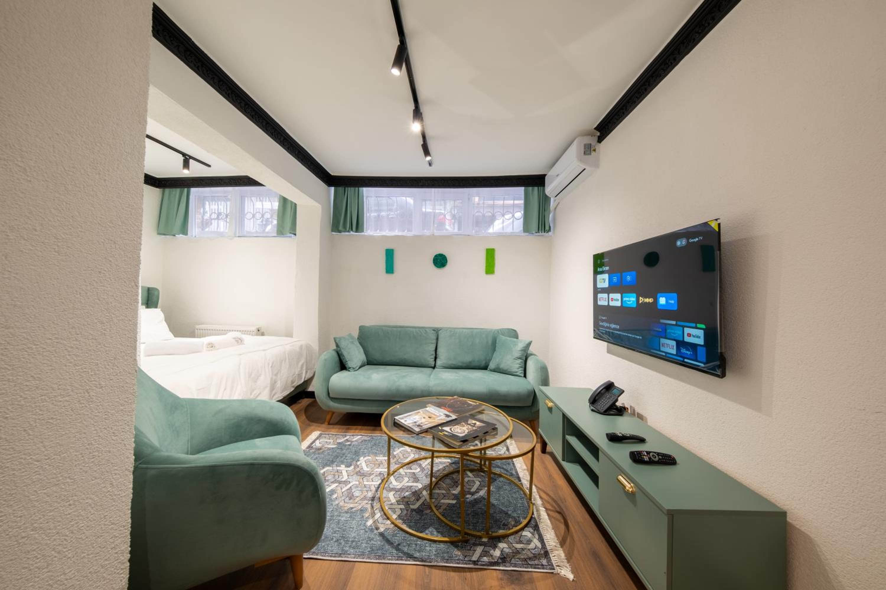 King Studio with Sofa Bed photo 1