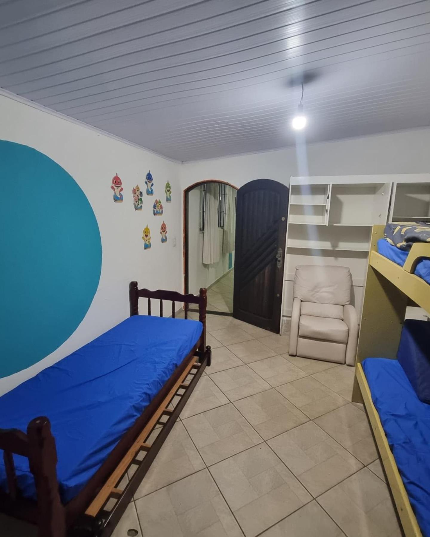 Four-Bedroom House photo 1