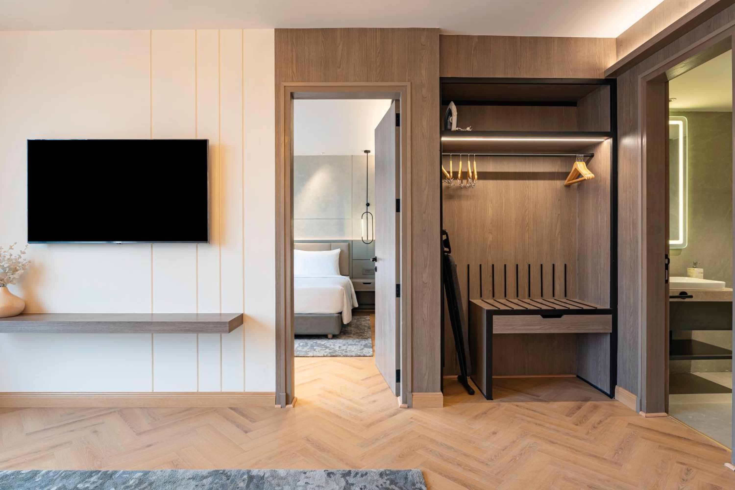 Executive Suite