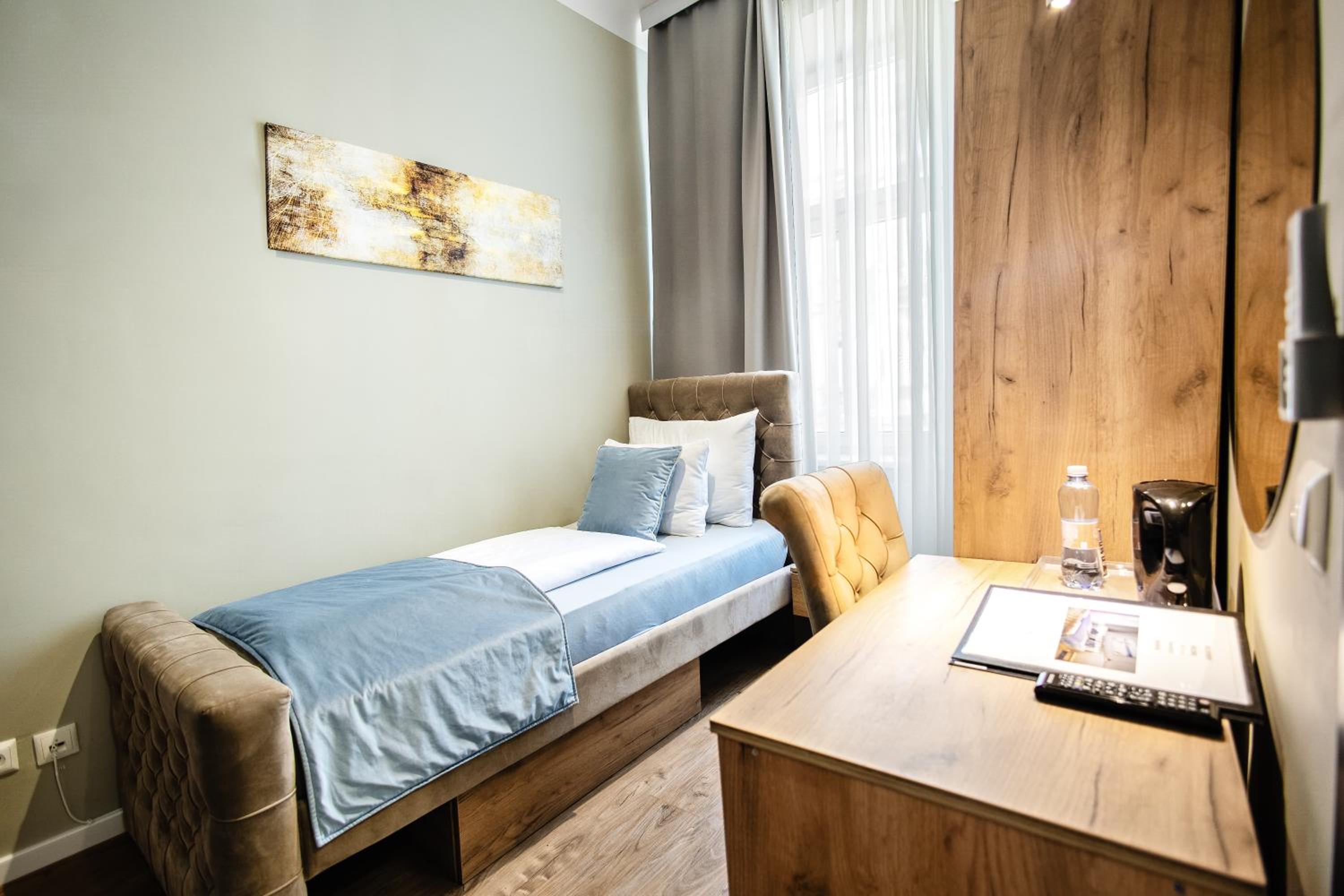 Single Room photo 1
