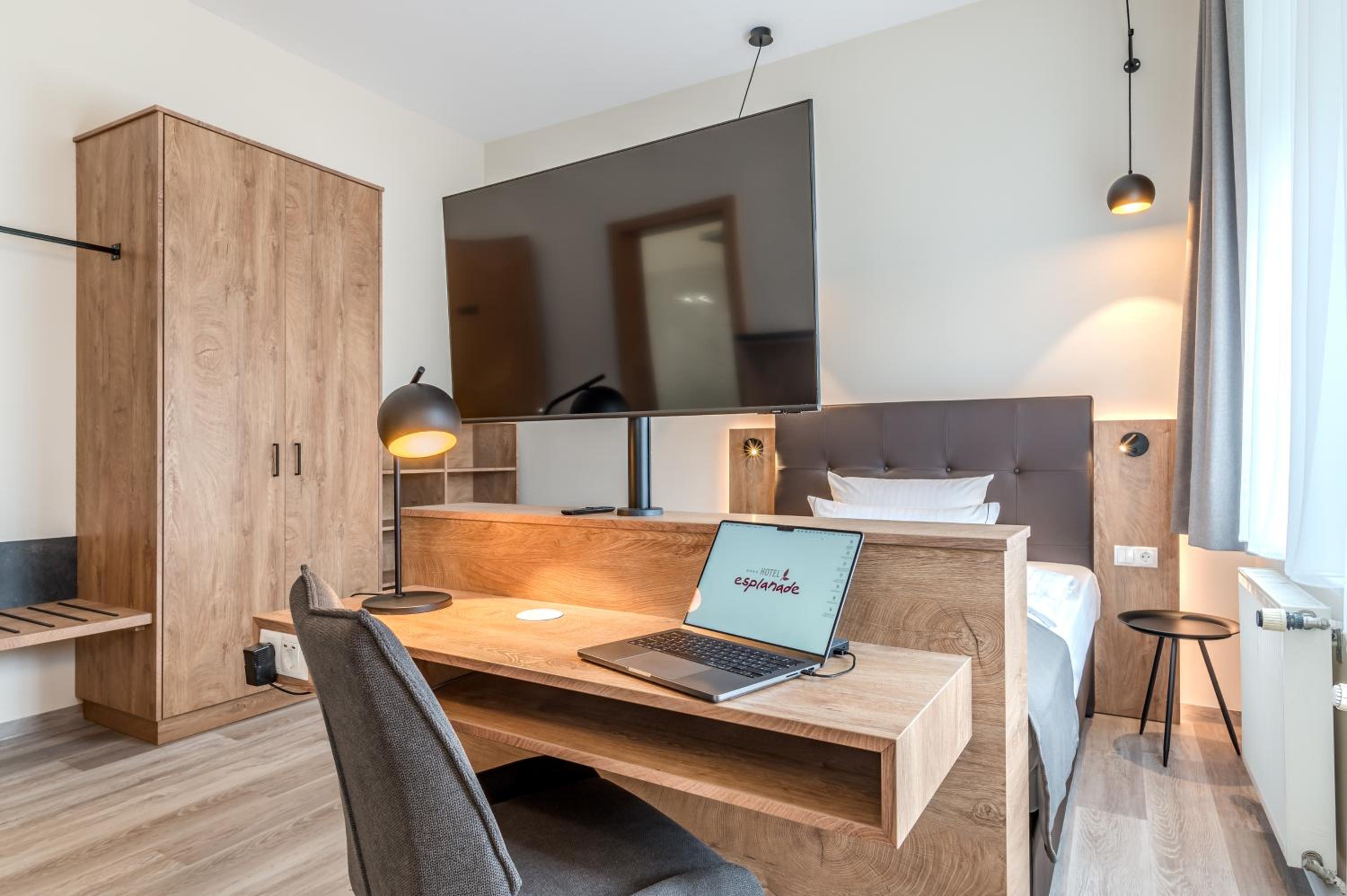 Standard Single Apartment