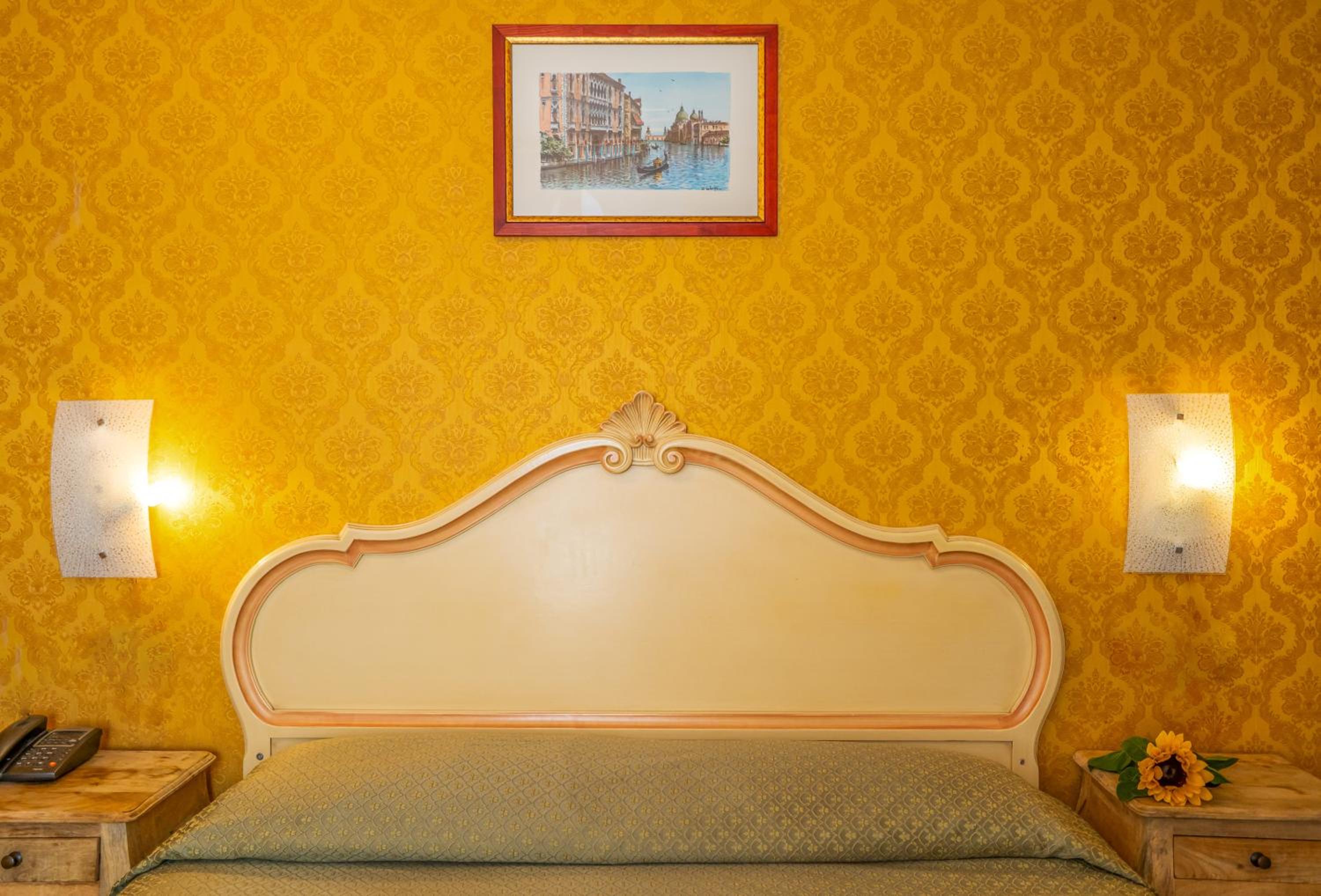 Junior Suite with Canal View photo 1