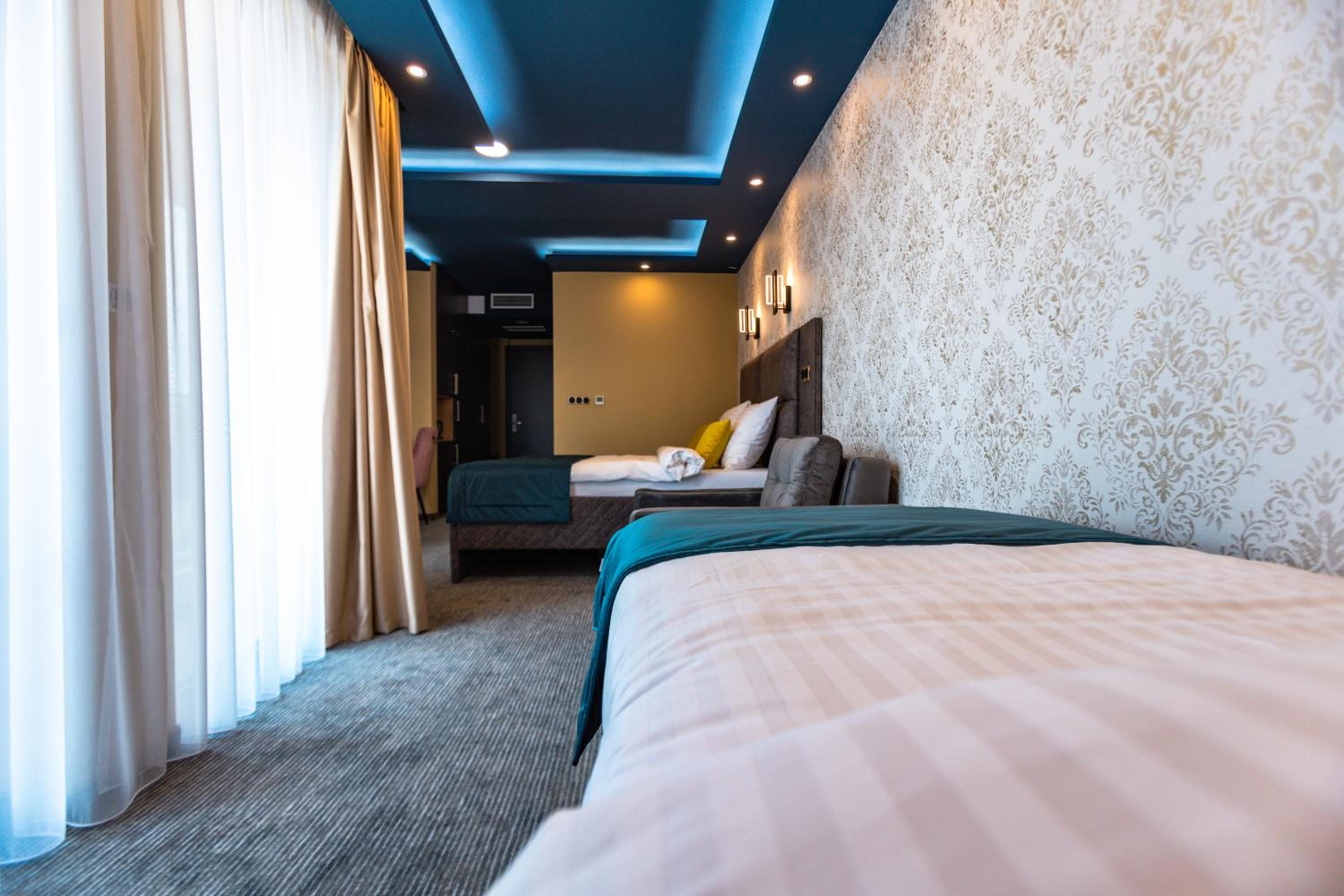 Triple Room with Balcony - Photo 1