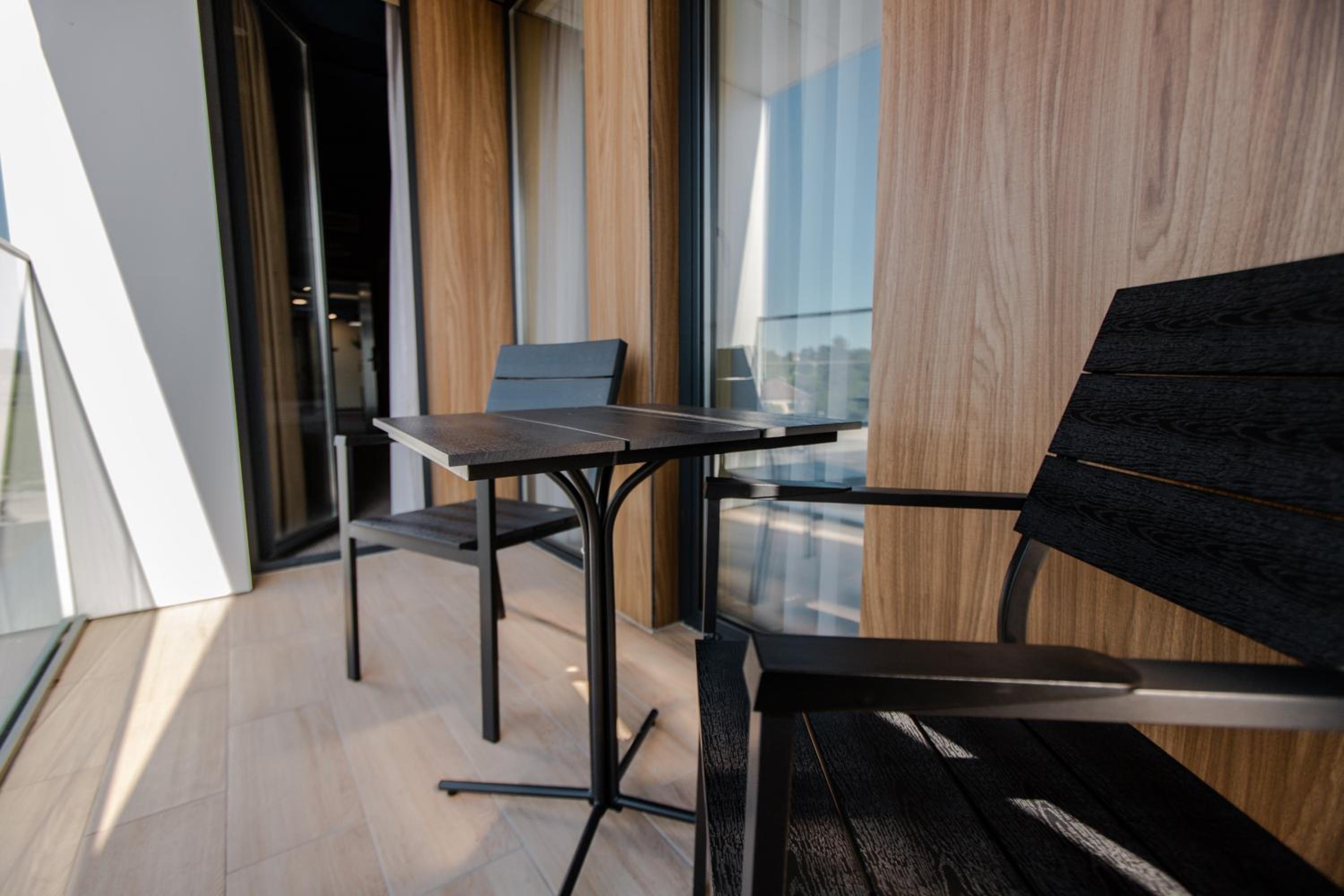 Triple Room with Balcony - Photo 3