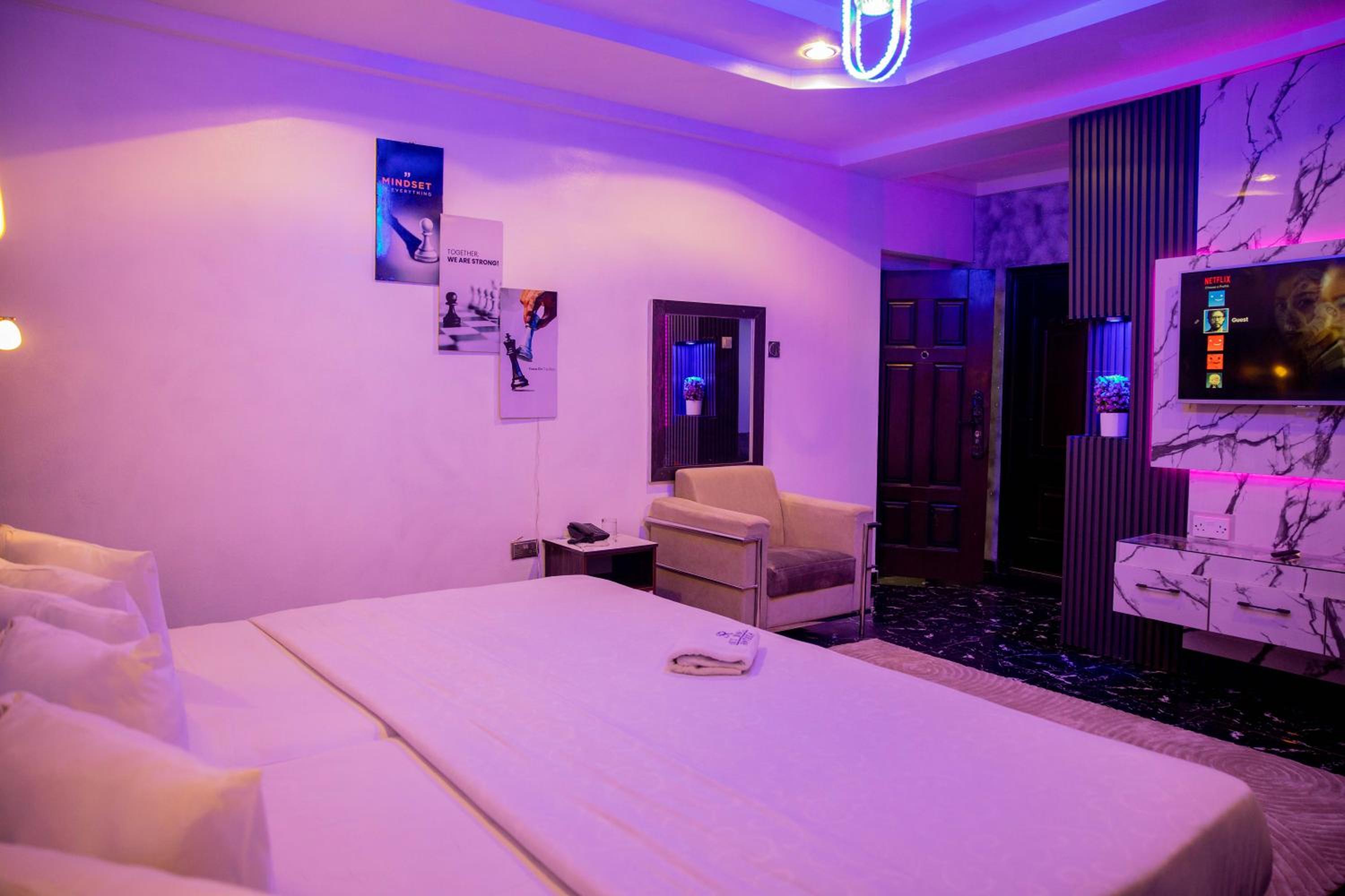 Executive Suite photo 3