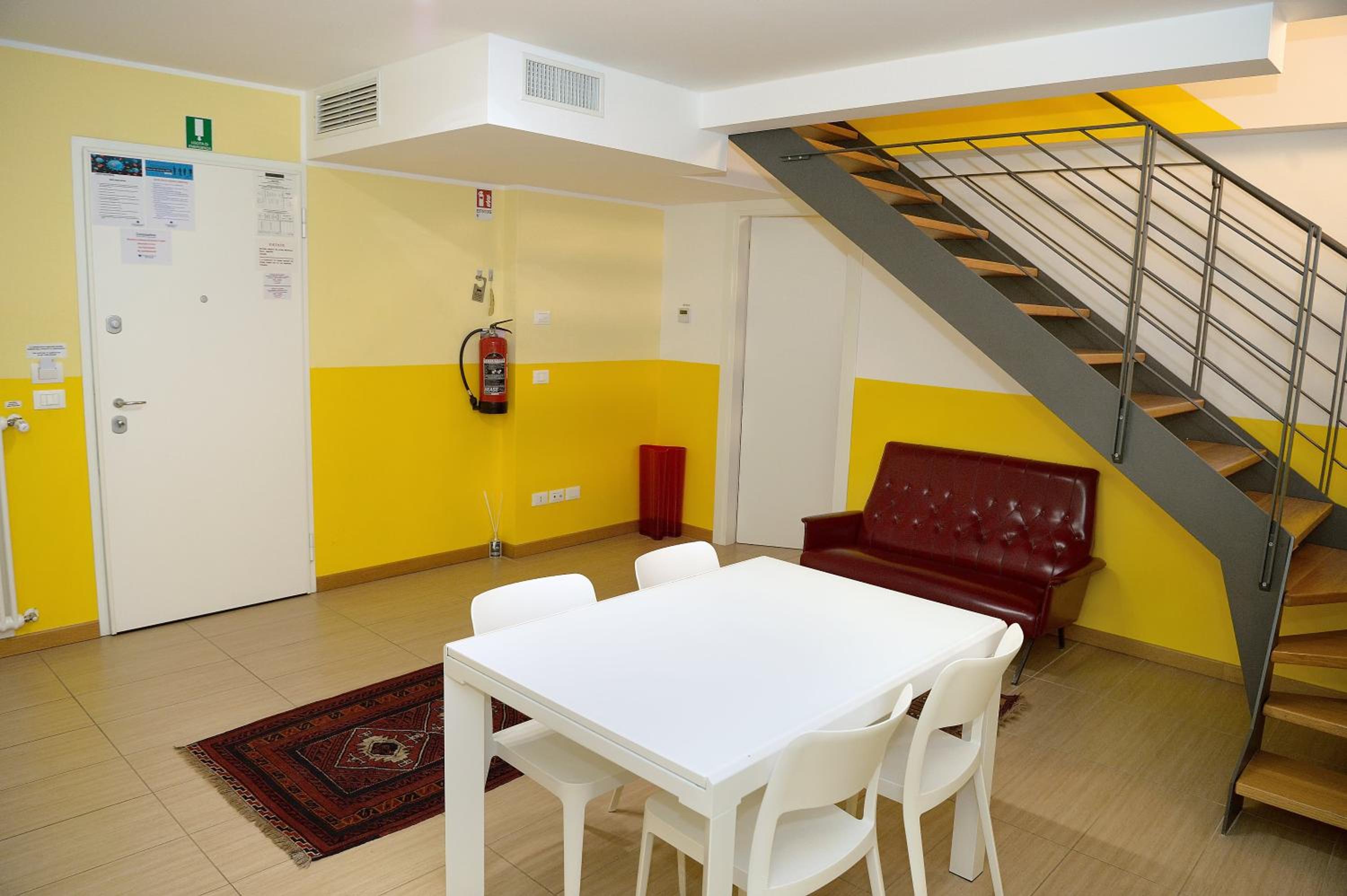 Three-Bedroom Apartment photo 1