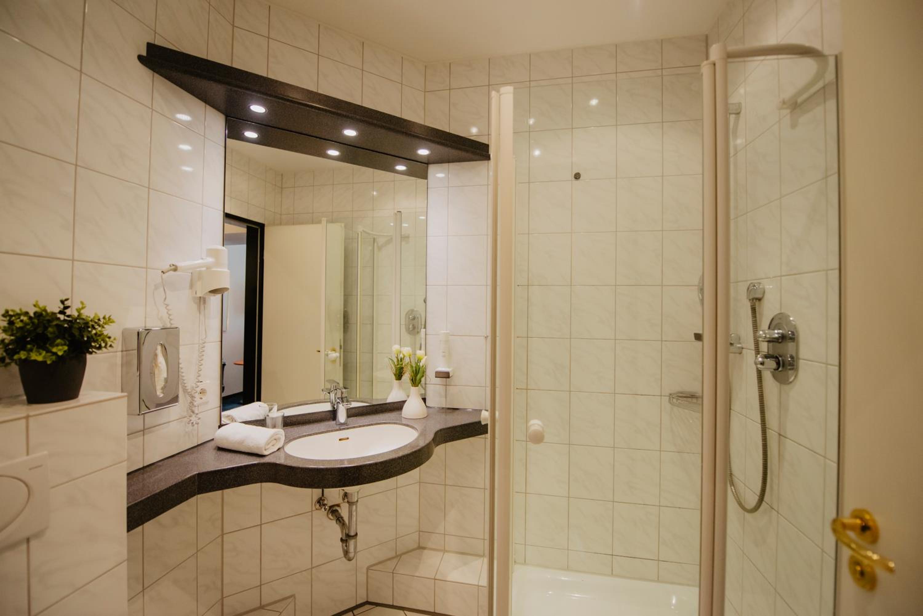Double Room - Photo 4