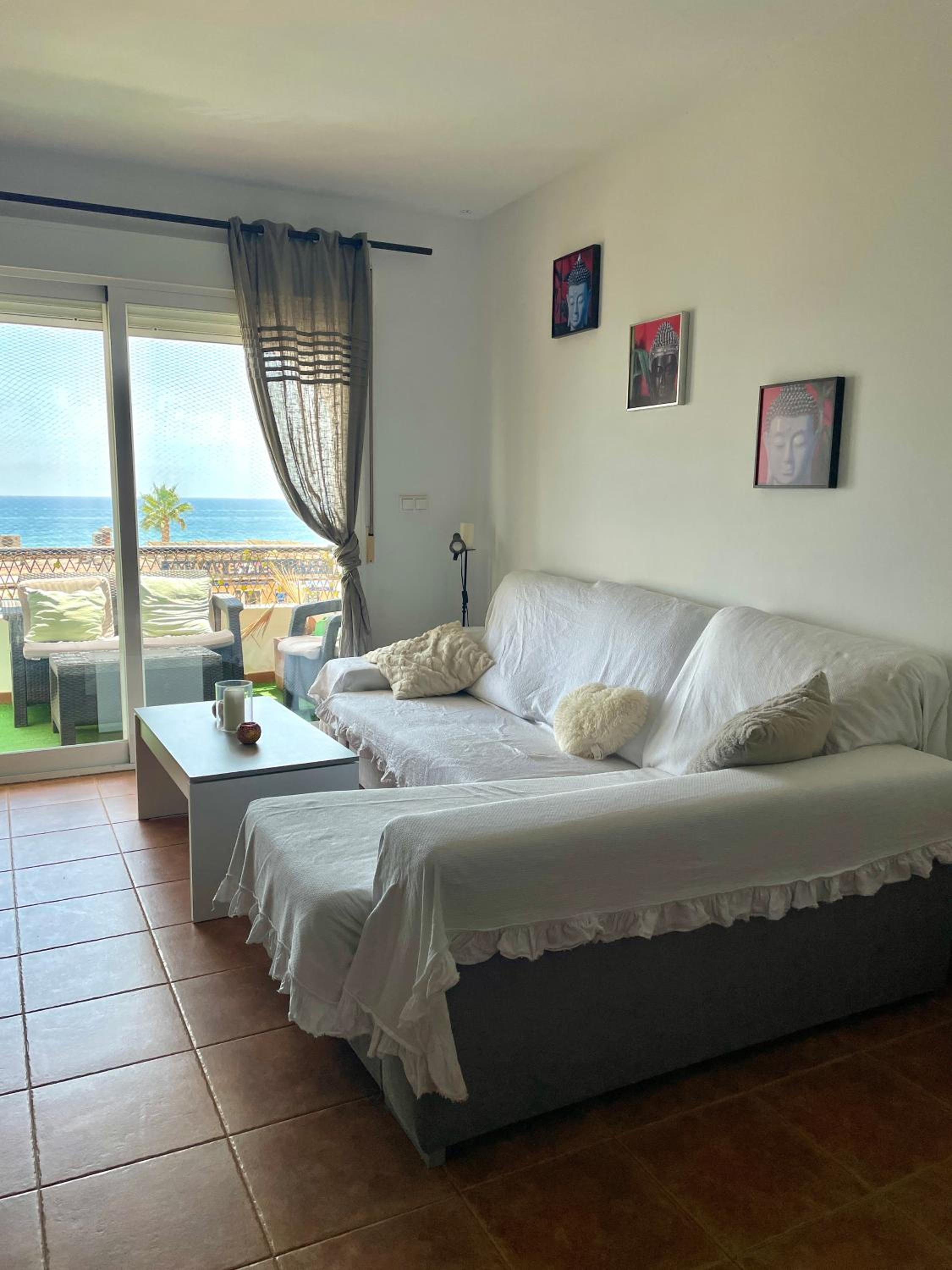 Apartamento con vista al mar