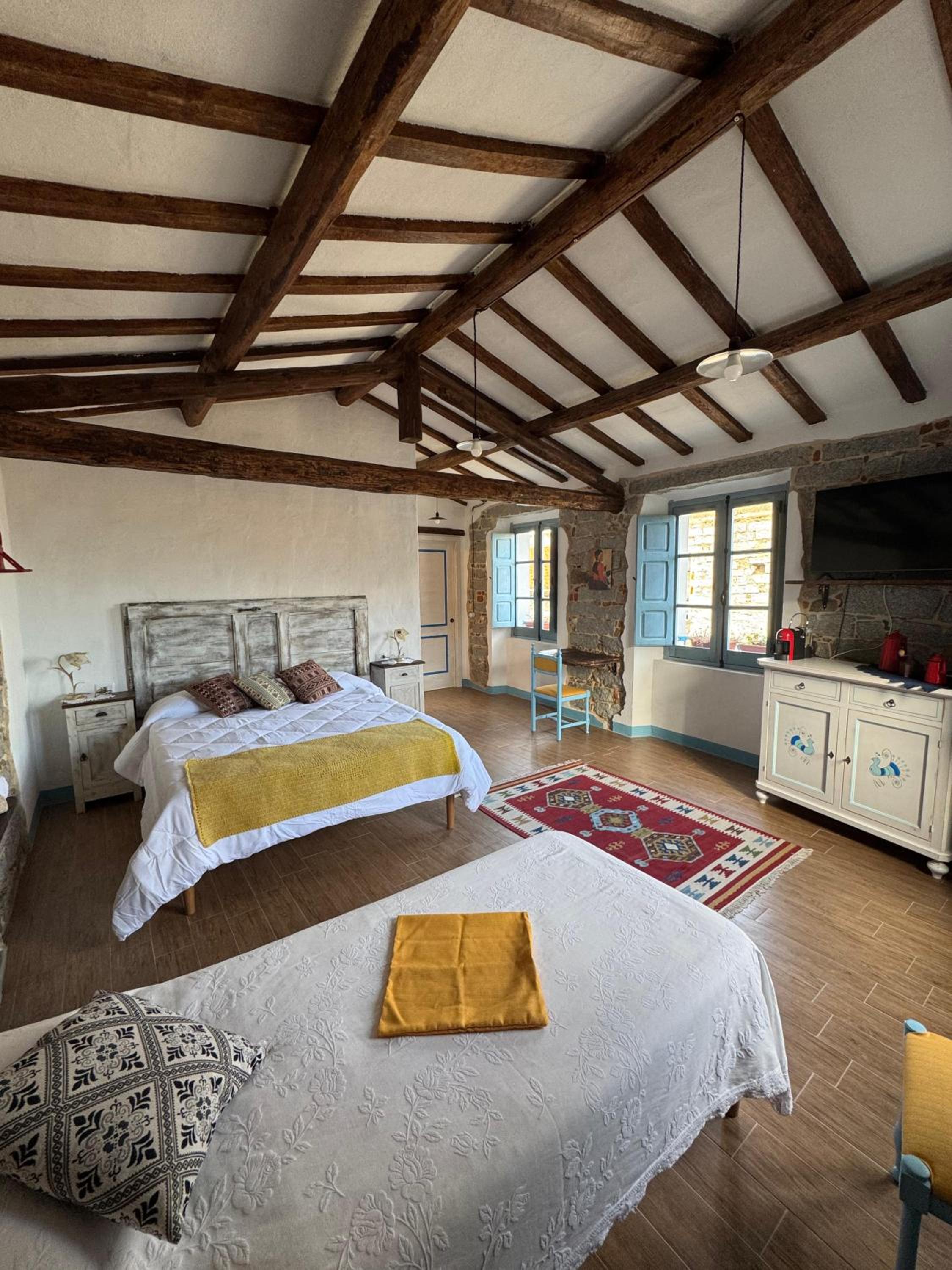 Triple Room with Private Bathroom