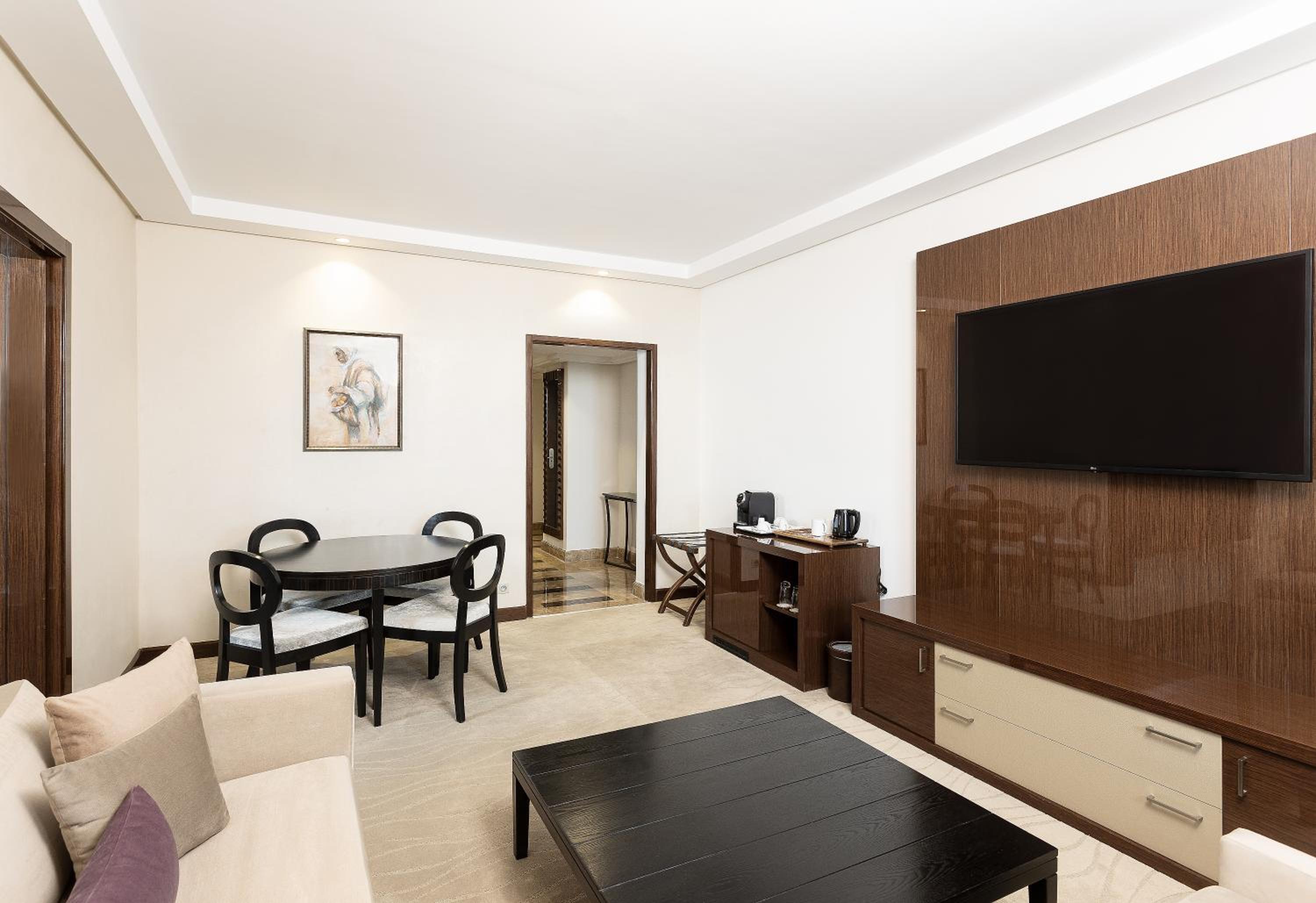 Junior Suite - Lounge Access - Photo 3