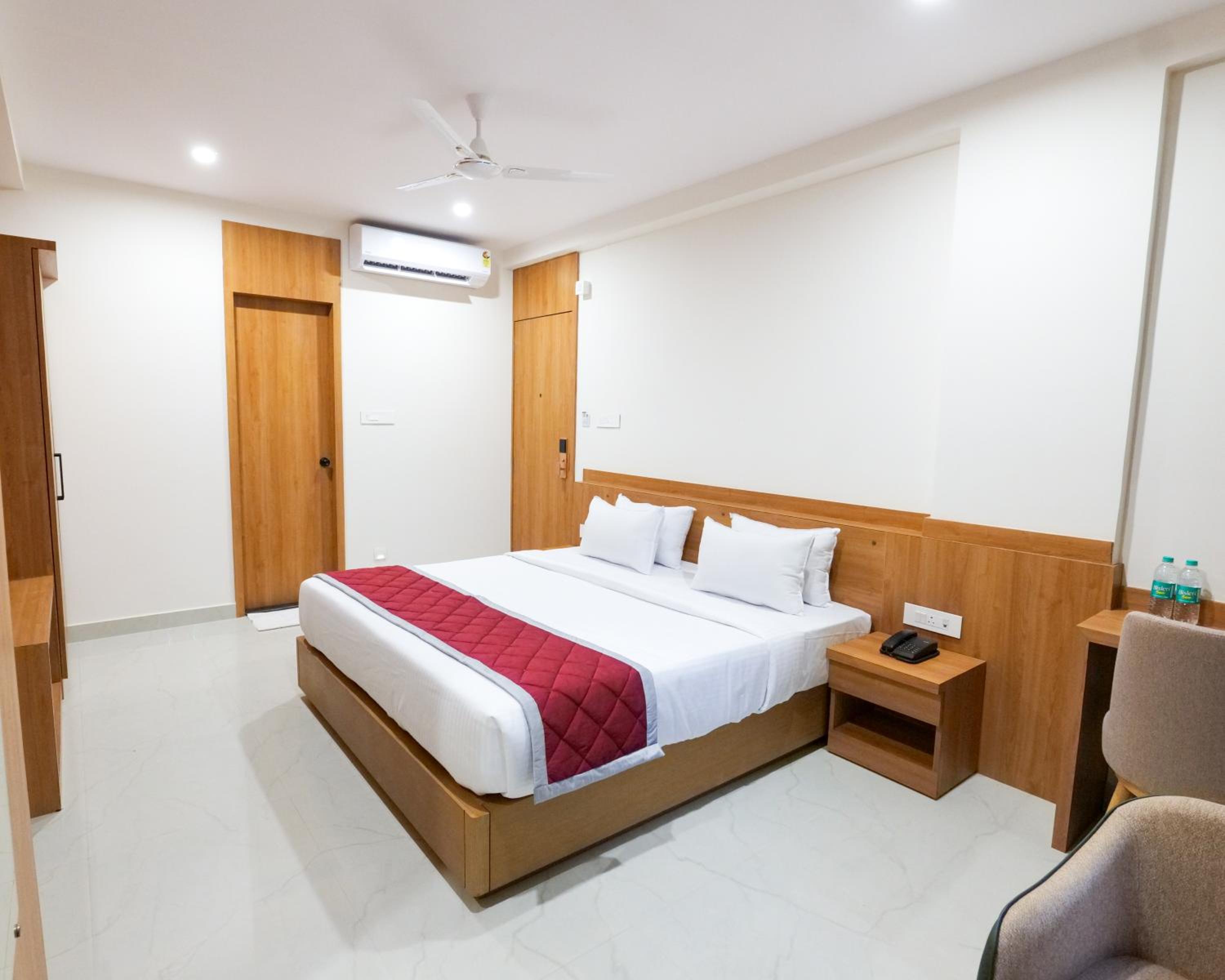 Premium Room - Photo 3