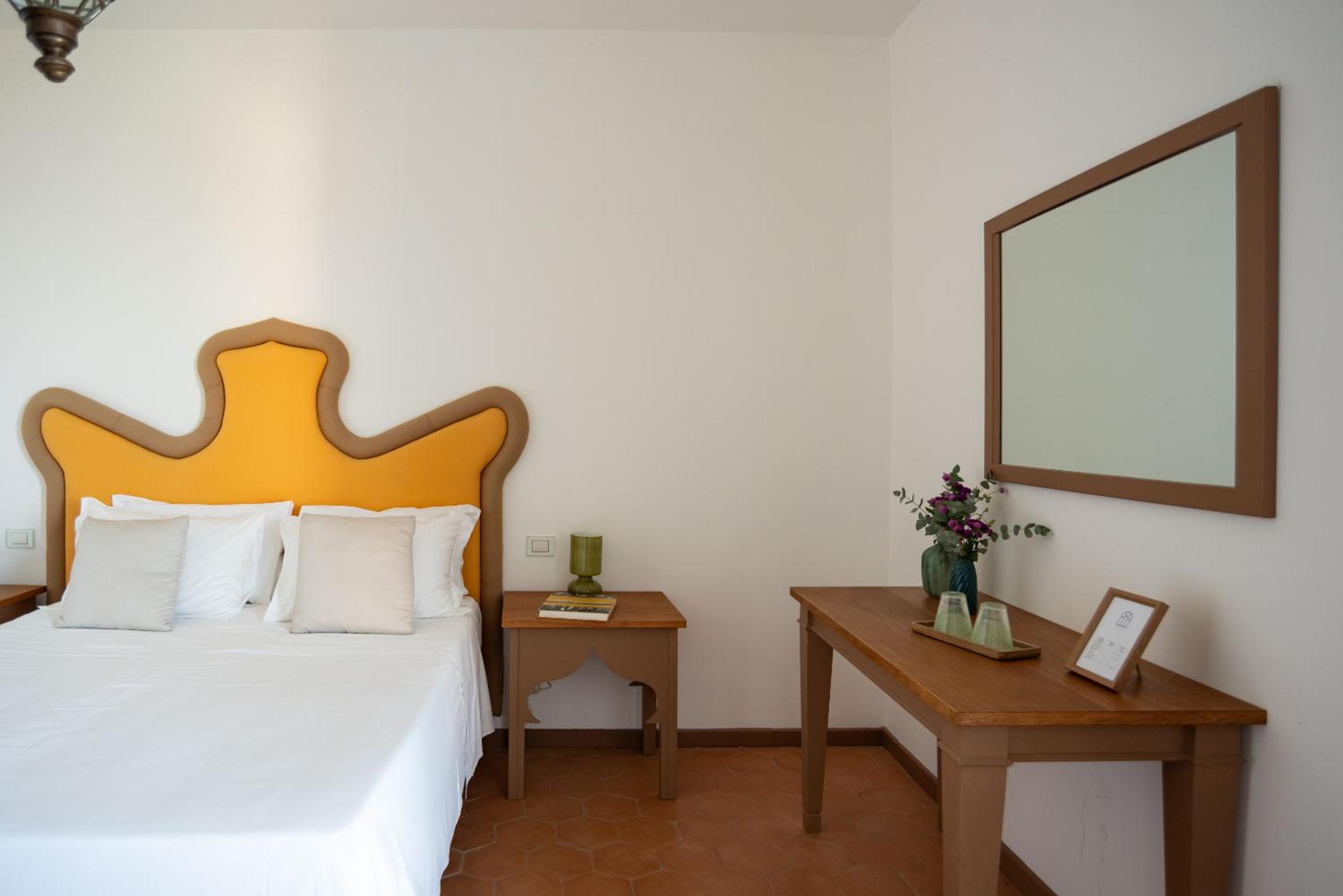 Double Room with Sea View - Photo 2