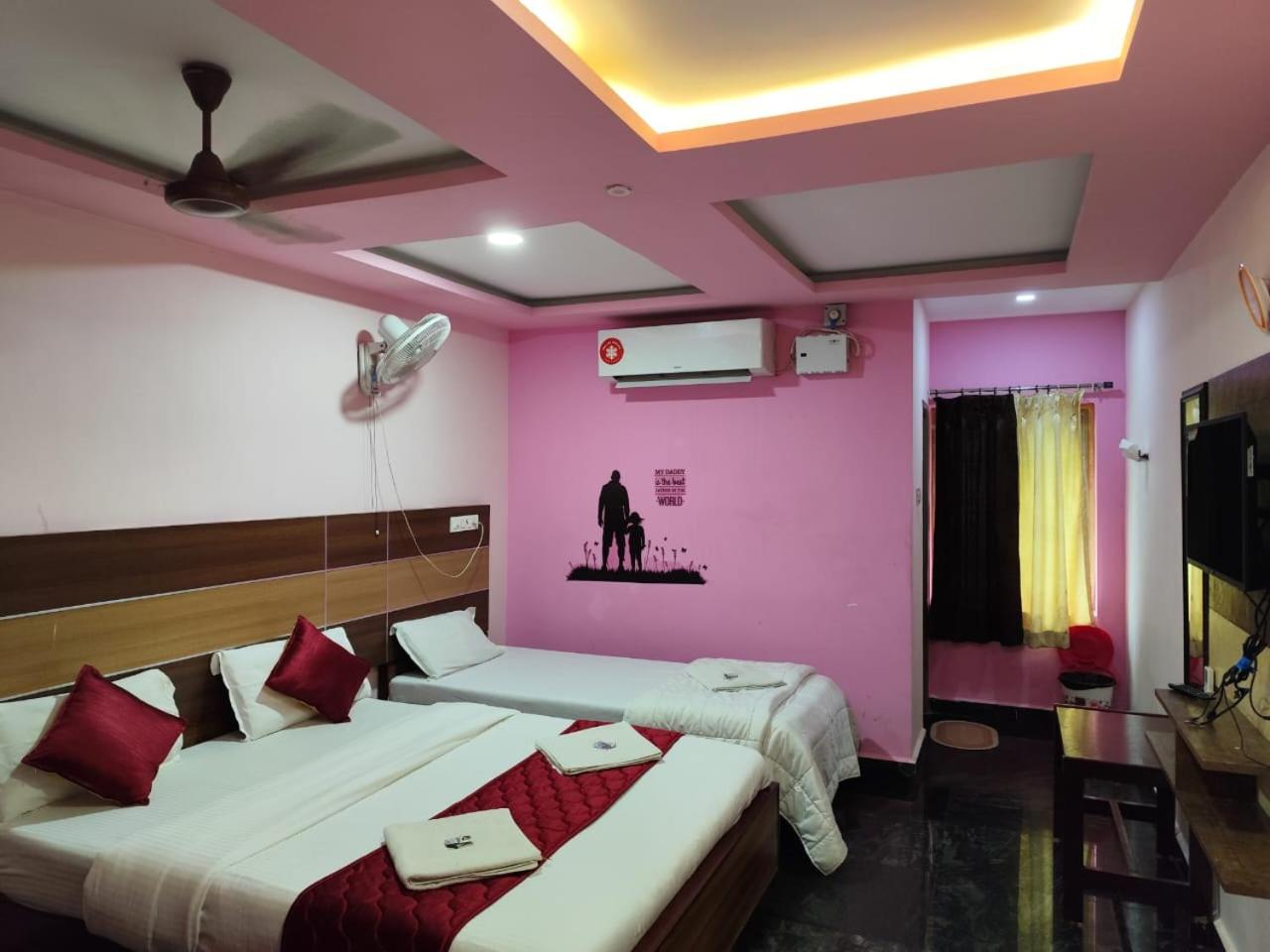Deluxe Triple Room - Photo 1