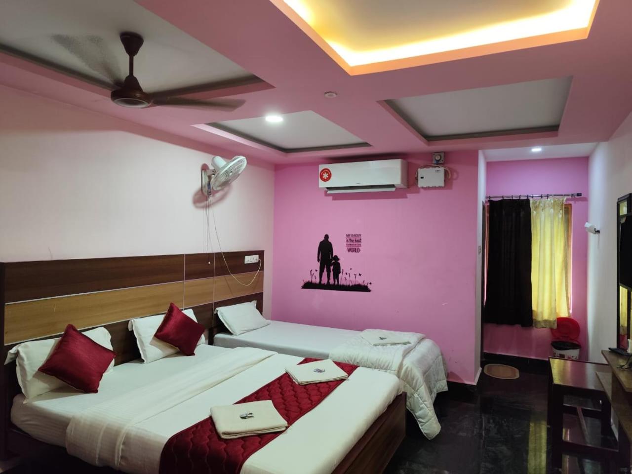 Deluxe Triple Room - Photo 29
