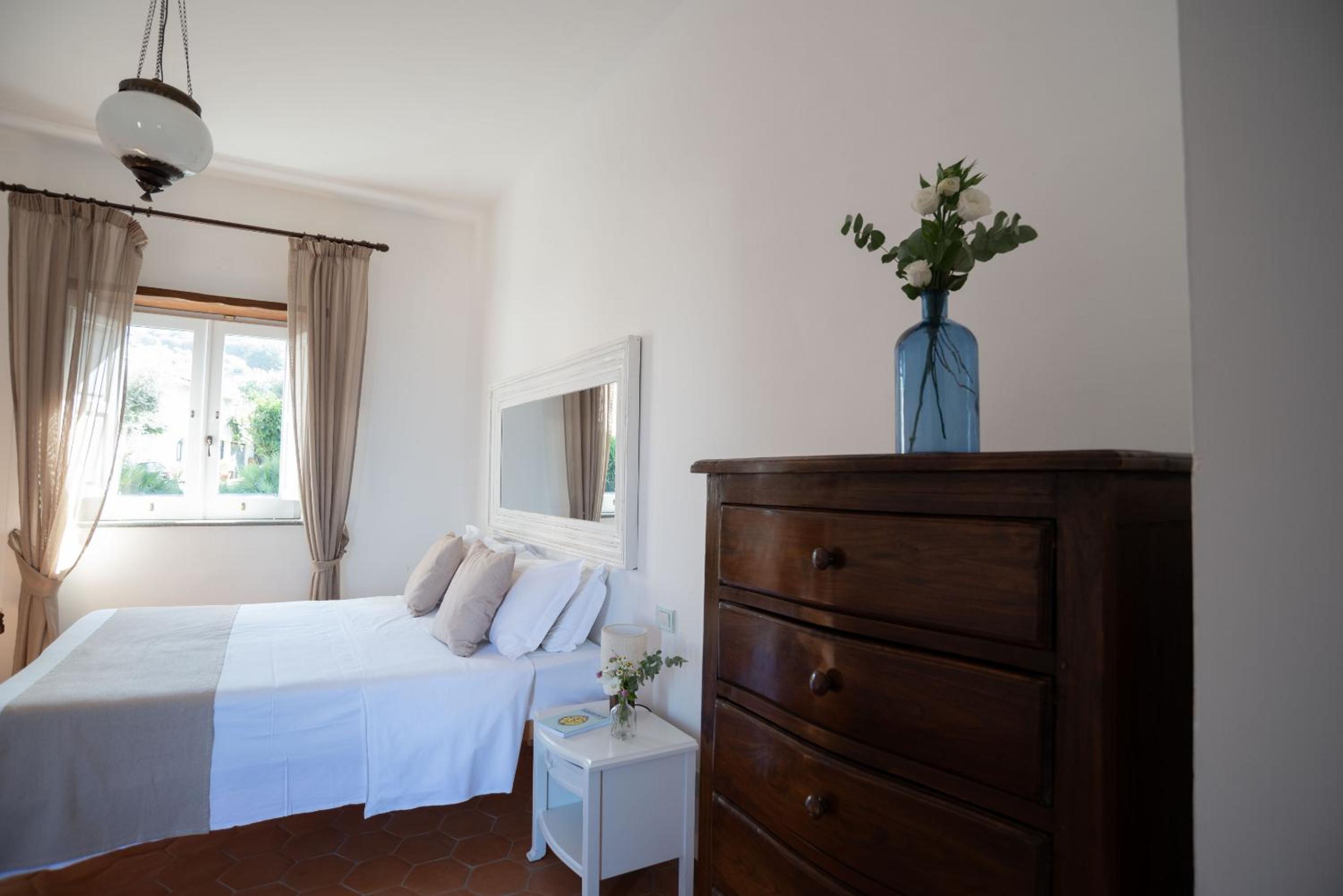 Double Room with Private Bathroom - Photo 3