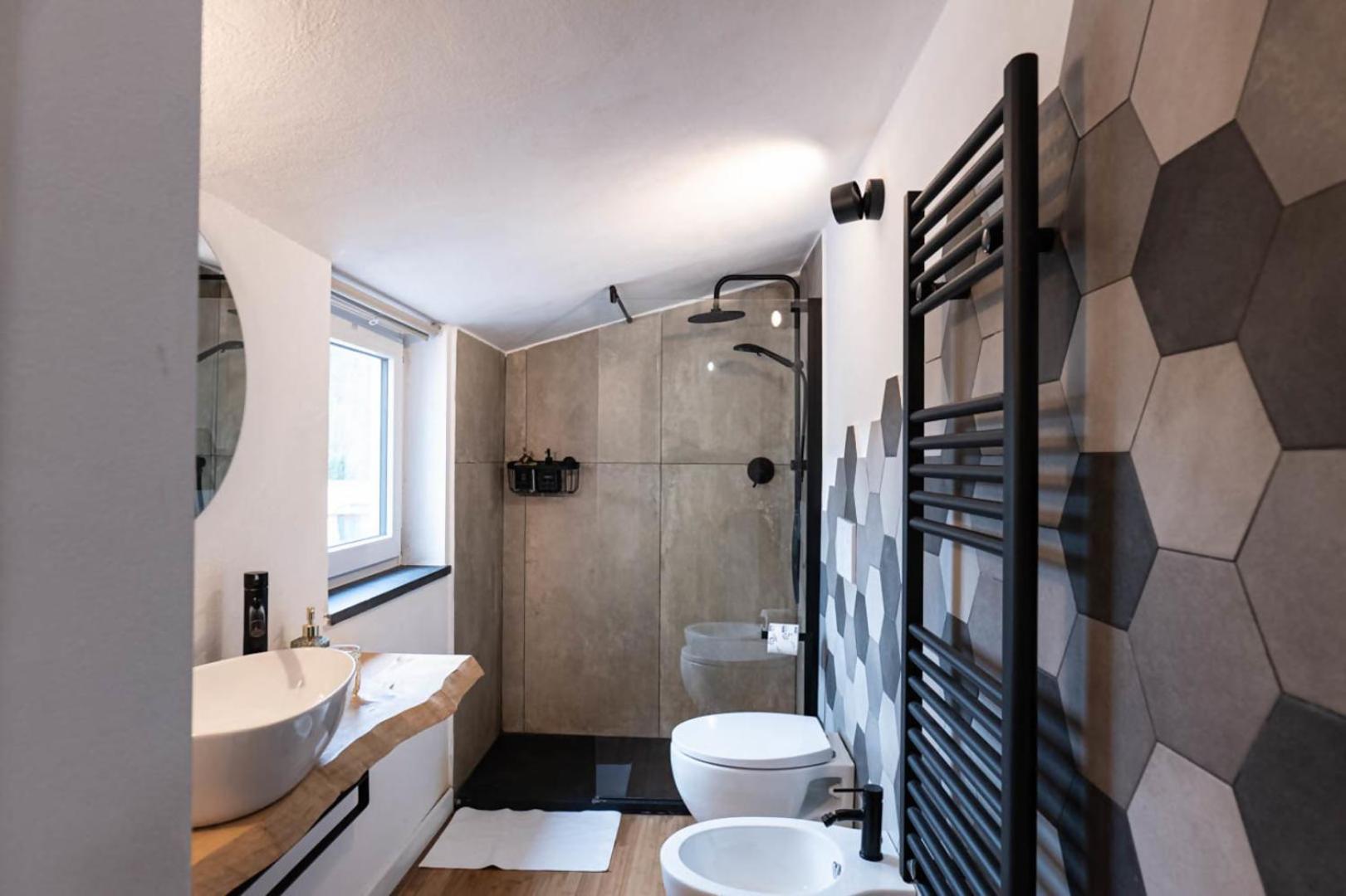 Two-Bedroom Apartment with Terrace photo 2