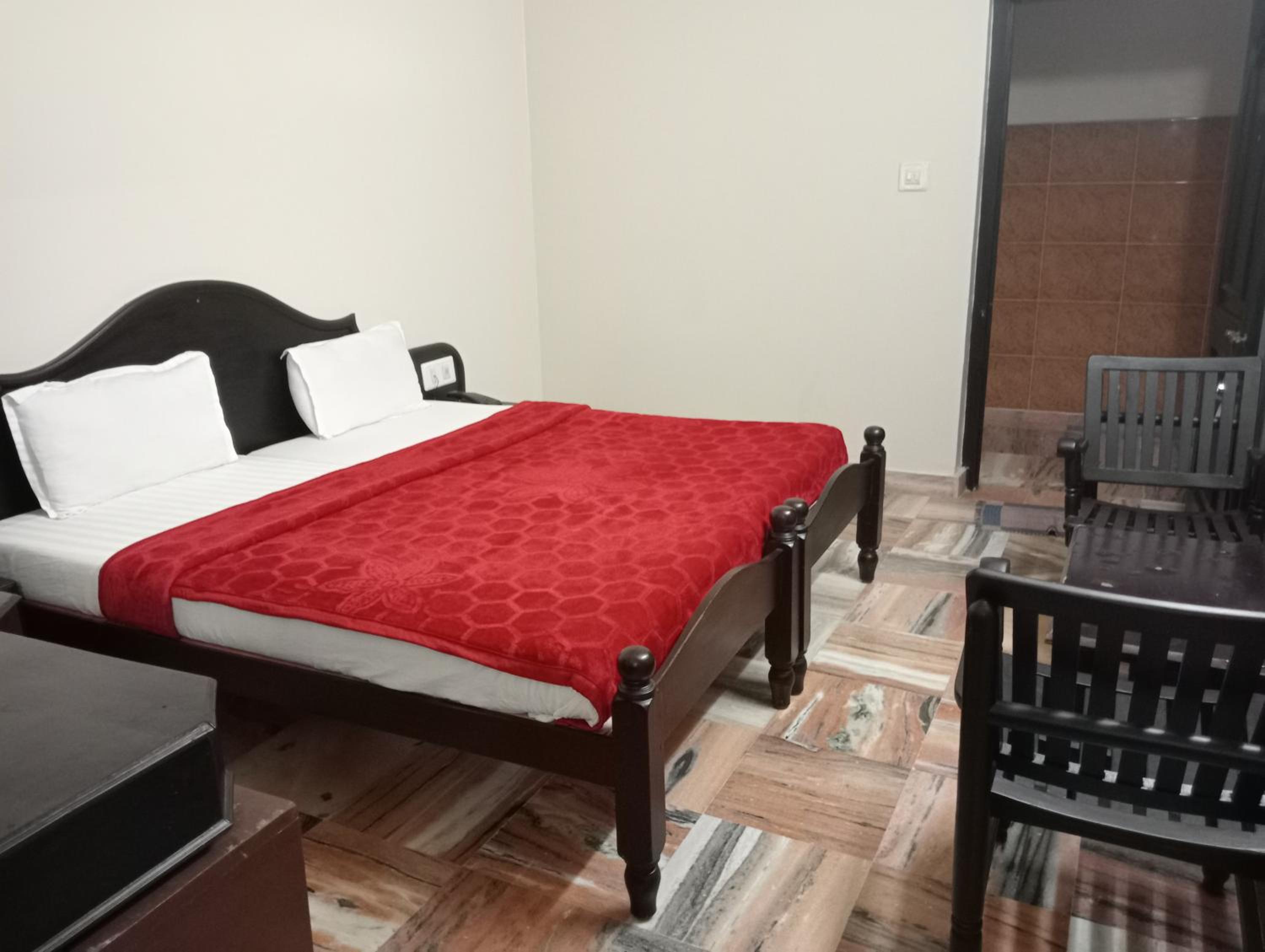 Budget Double Room photo 1
