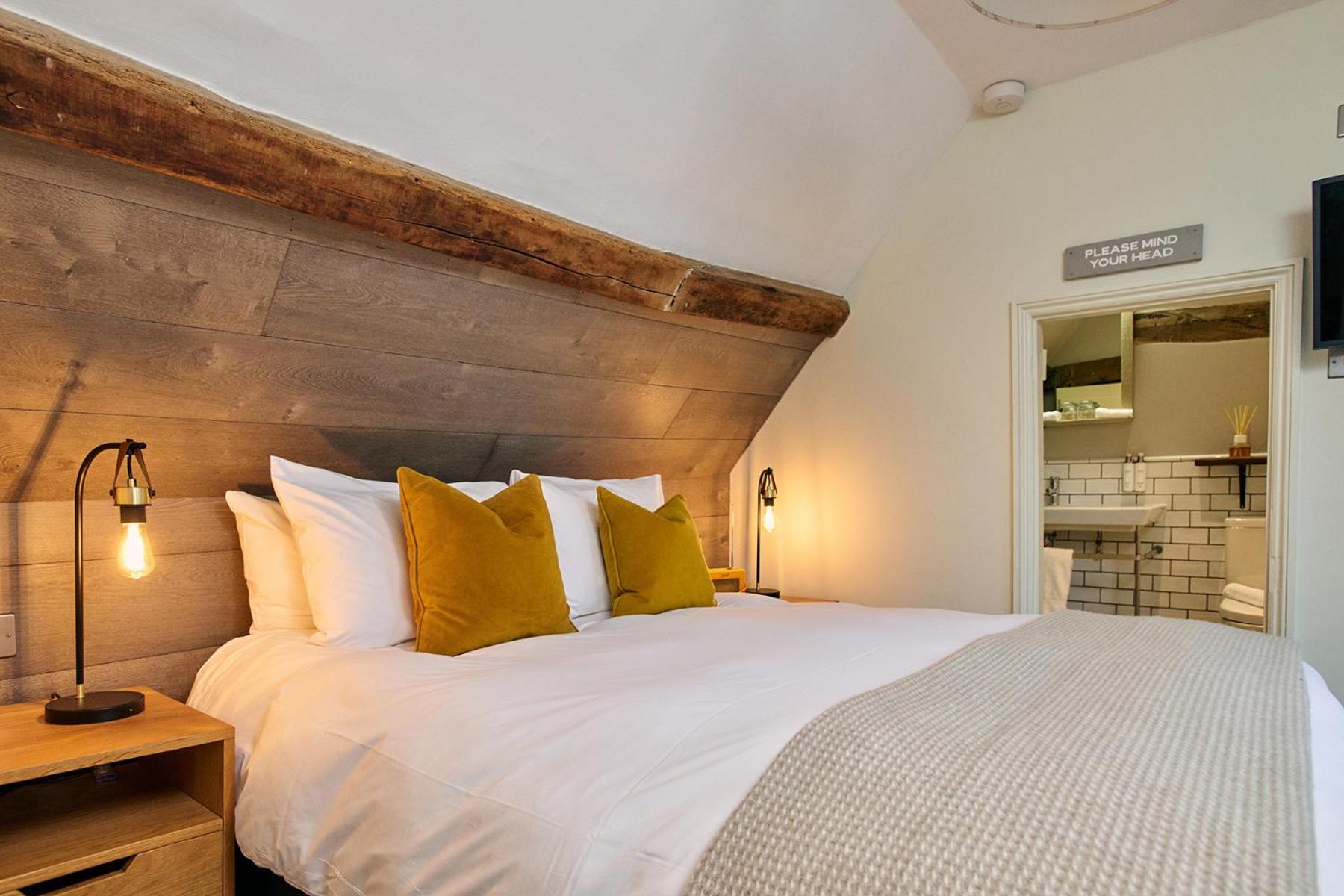 Double Room - Photo 3
