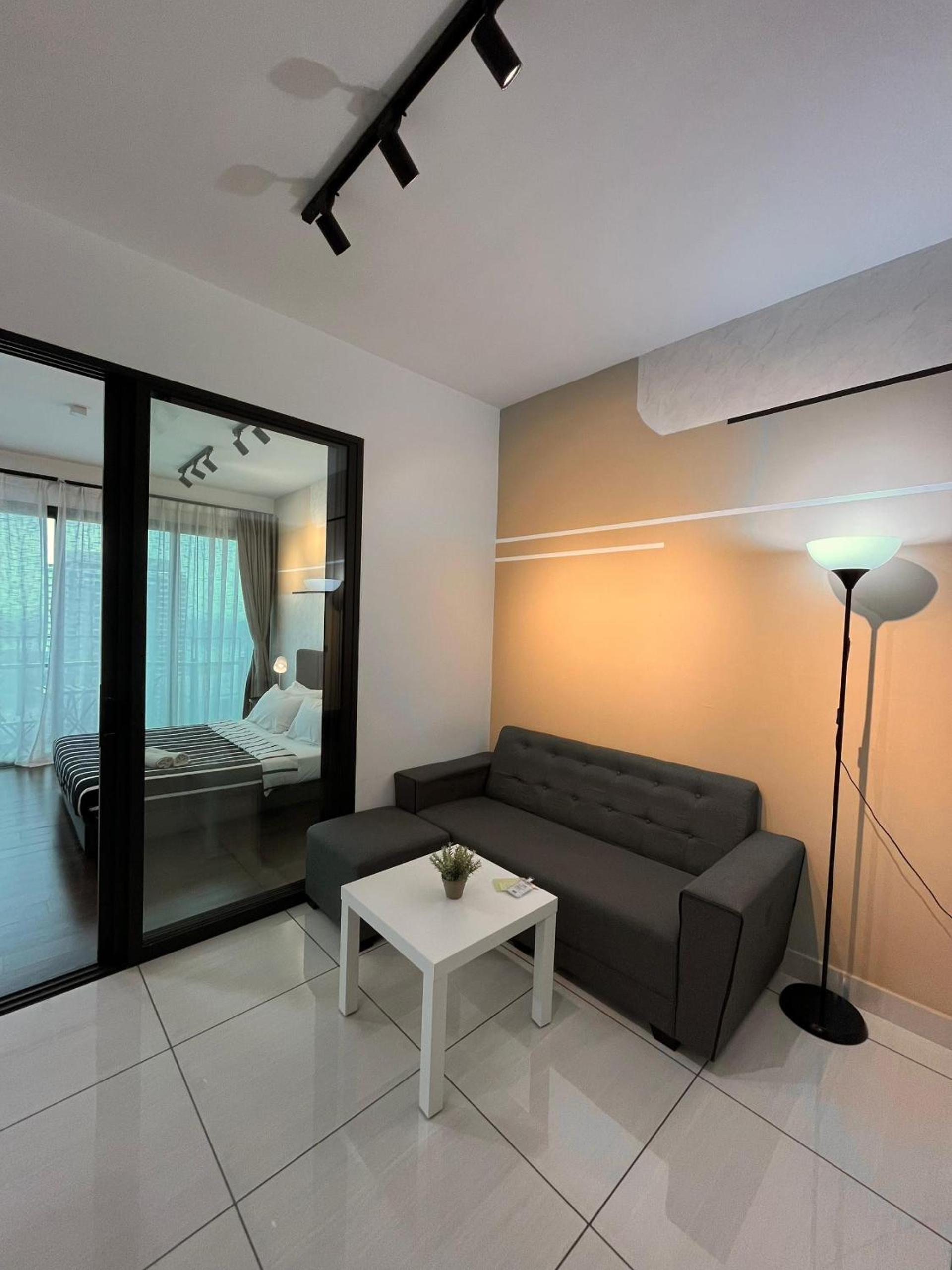 One-Bedroom Apartment - Photo 33