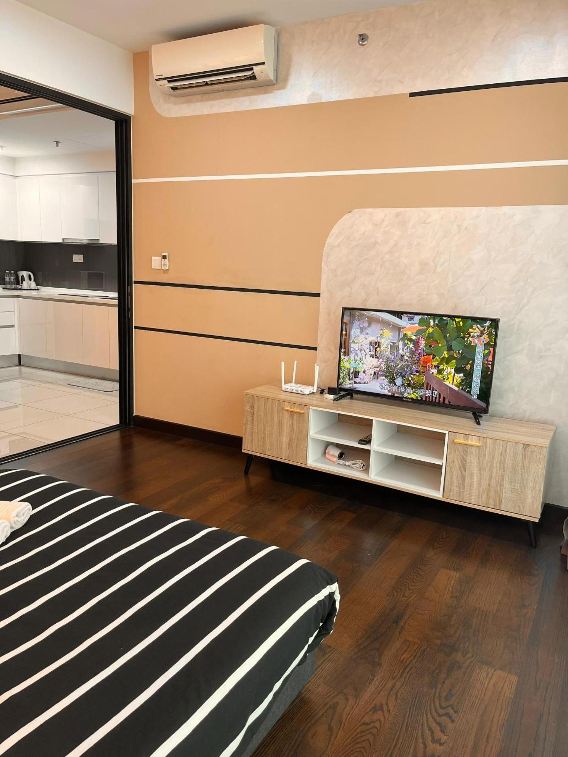 One-Bedroom Apartment - Photo 30