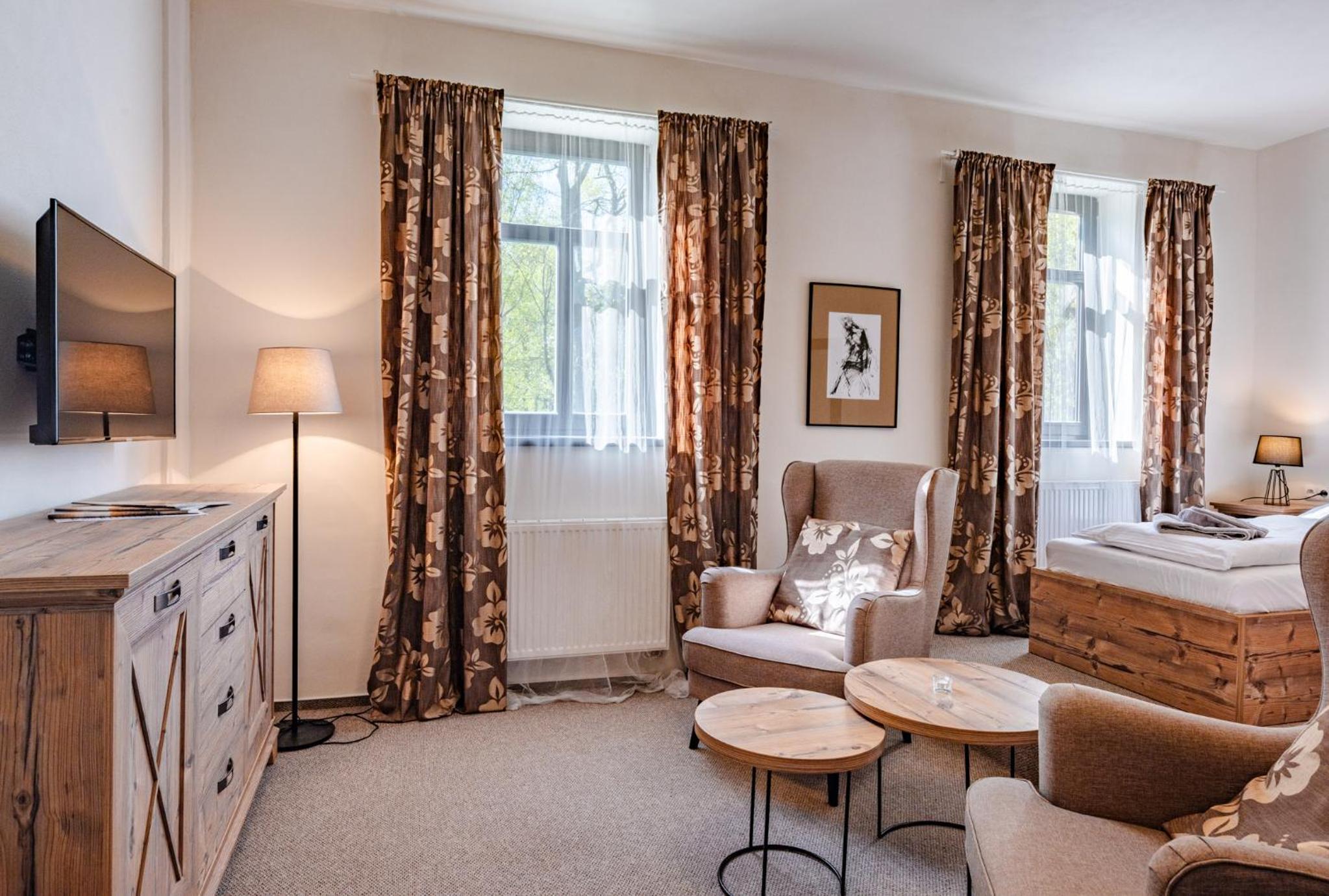 Large Twin Room