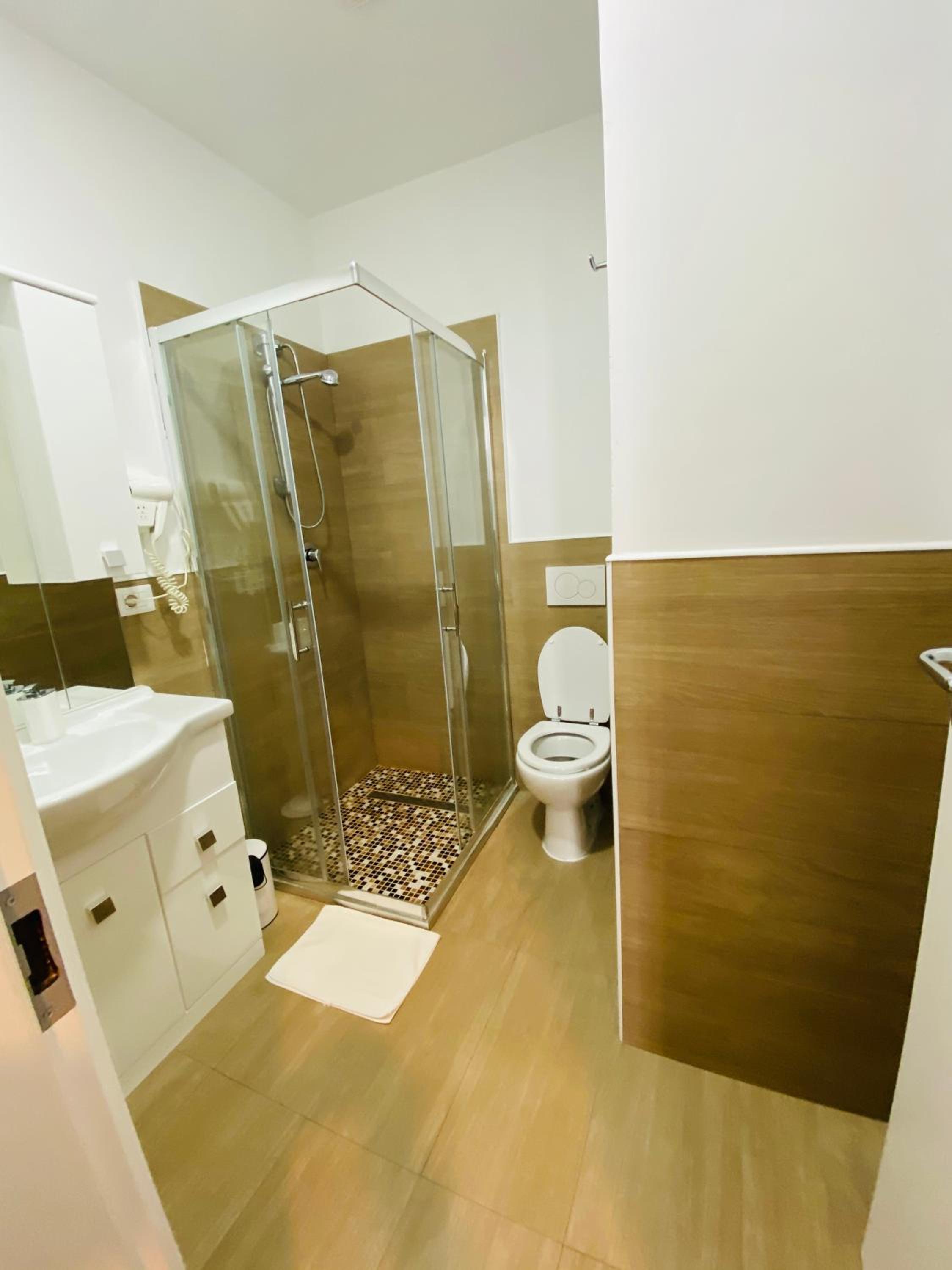 Standard Triple Room photo 3