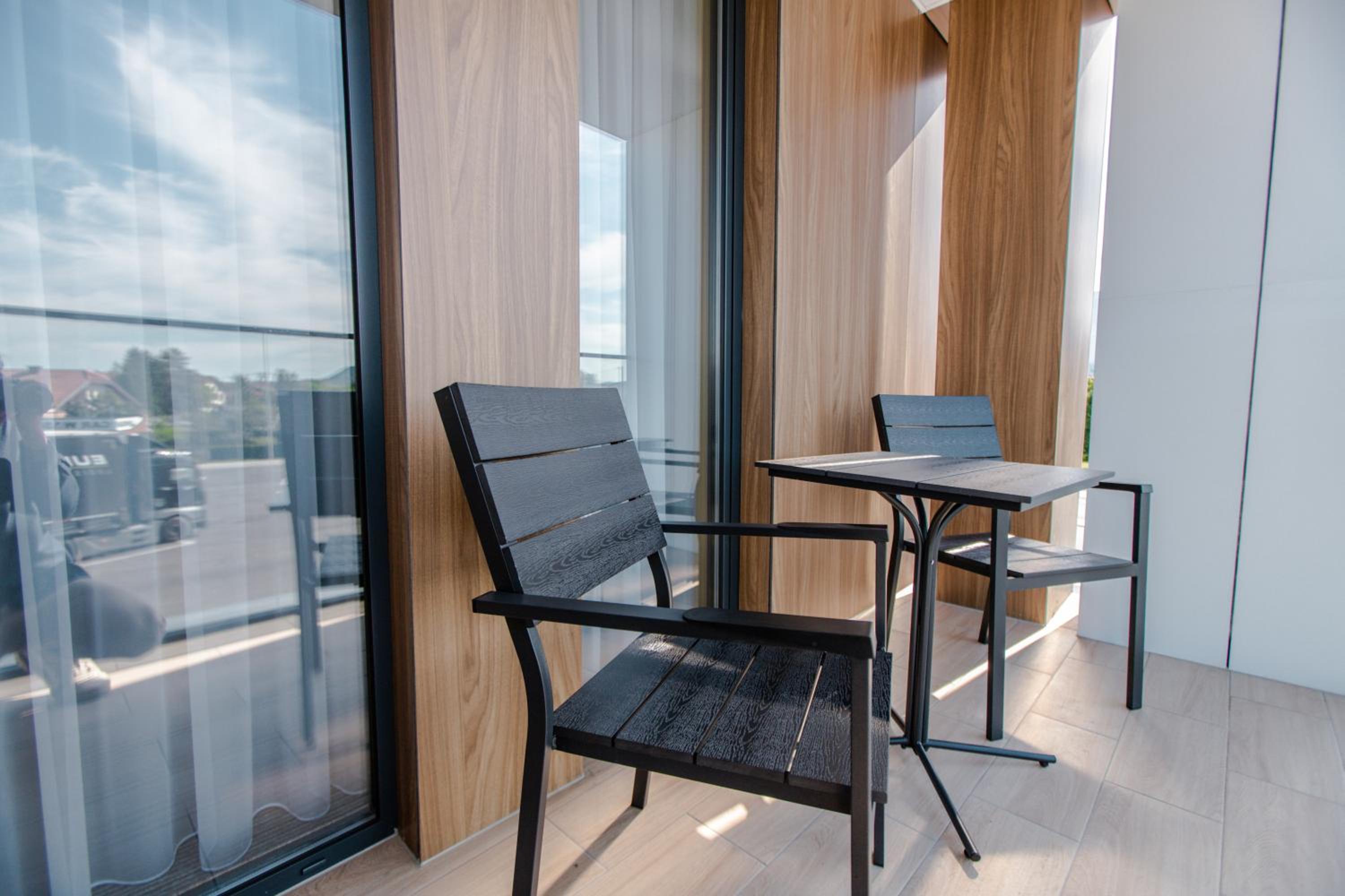 Triple Room with Balcony - Photo 4