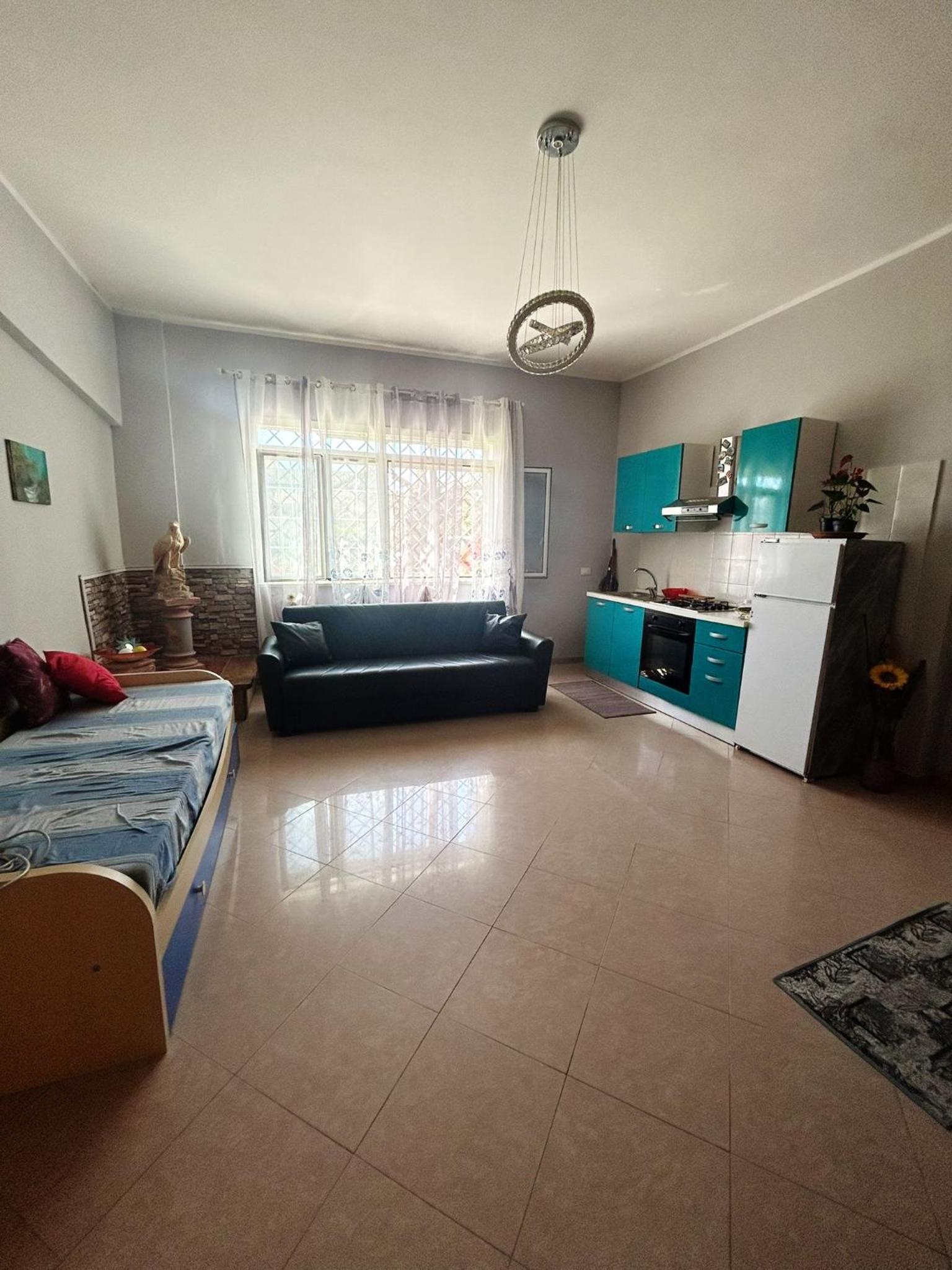 One-Bedroom Apartment photo 3